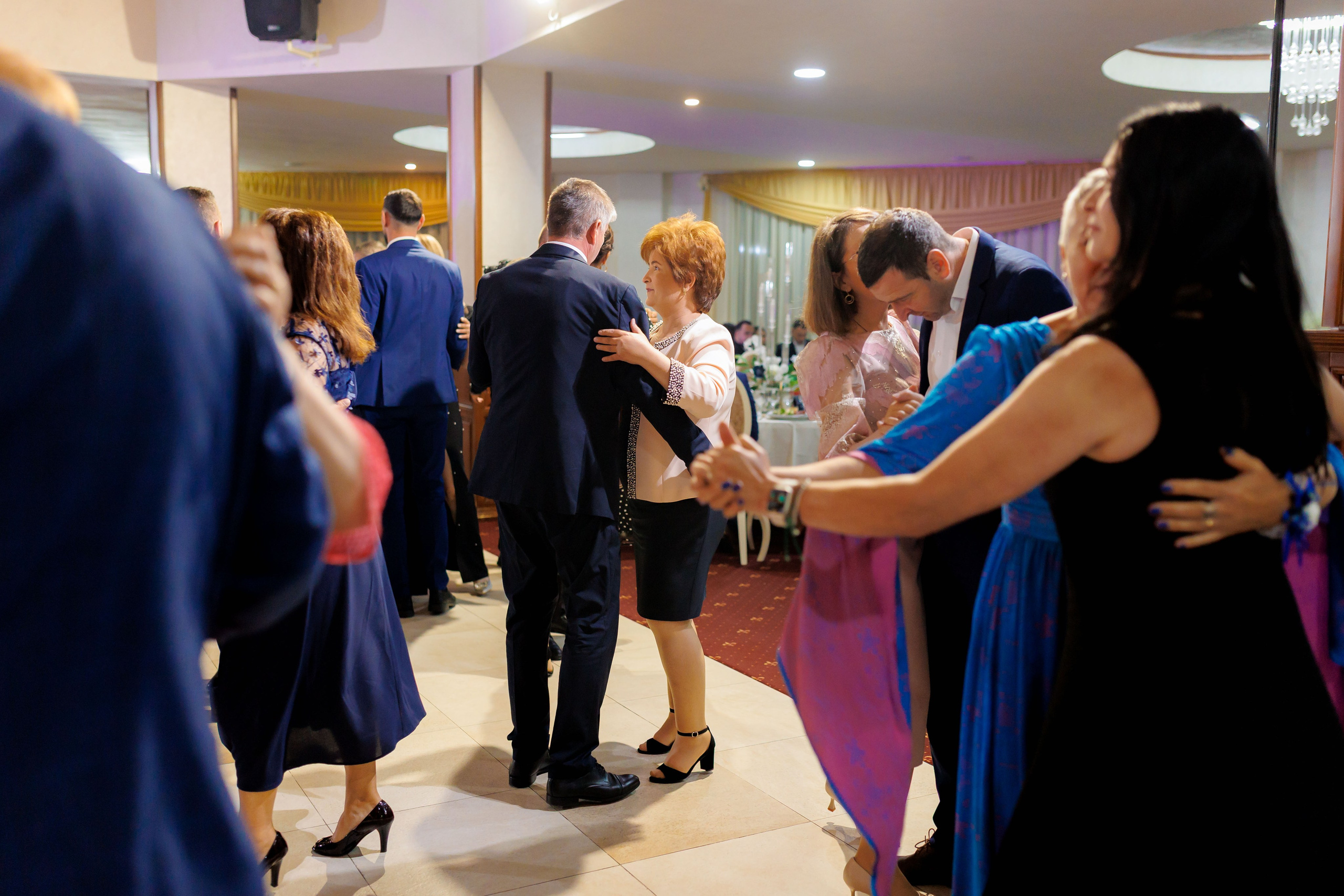 Loredana & Emilian – Ziua Nunții | Videografie - fotografie Botez Suceava, Iași, Botoșani. Servicii foto-video profesionale, pentru momente de neuitat