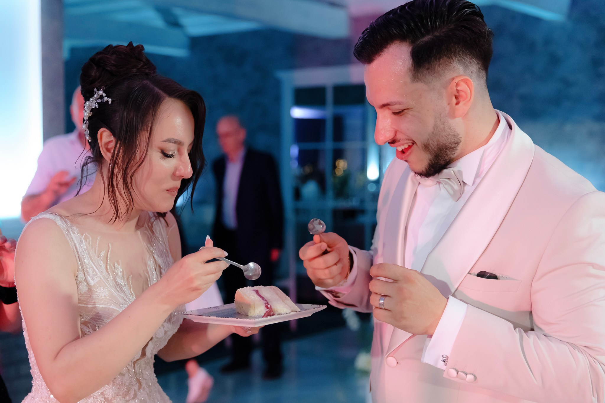 Ioana & Ionuț | Nuntă de poveste la Păstrăvăria Poiana din Mălini județul Suceava. Servicii foto-video profesionale, pentru momente de neuitat