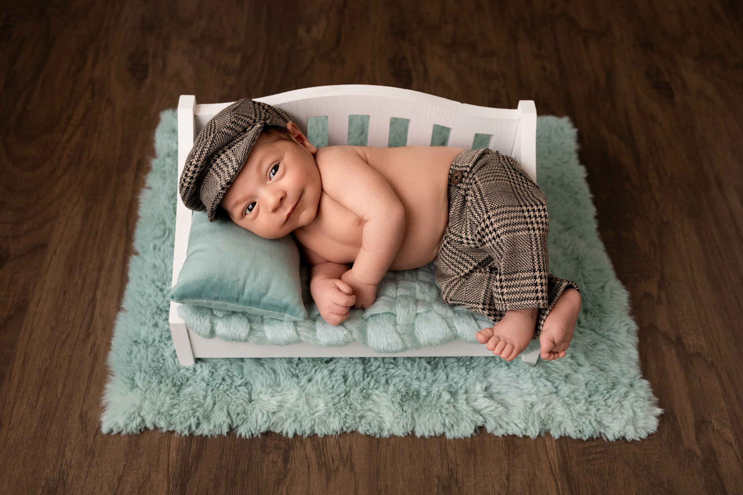 Newborn photos. Newborn photographer in Tampa Bay Area, FL
