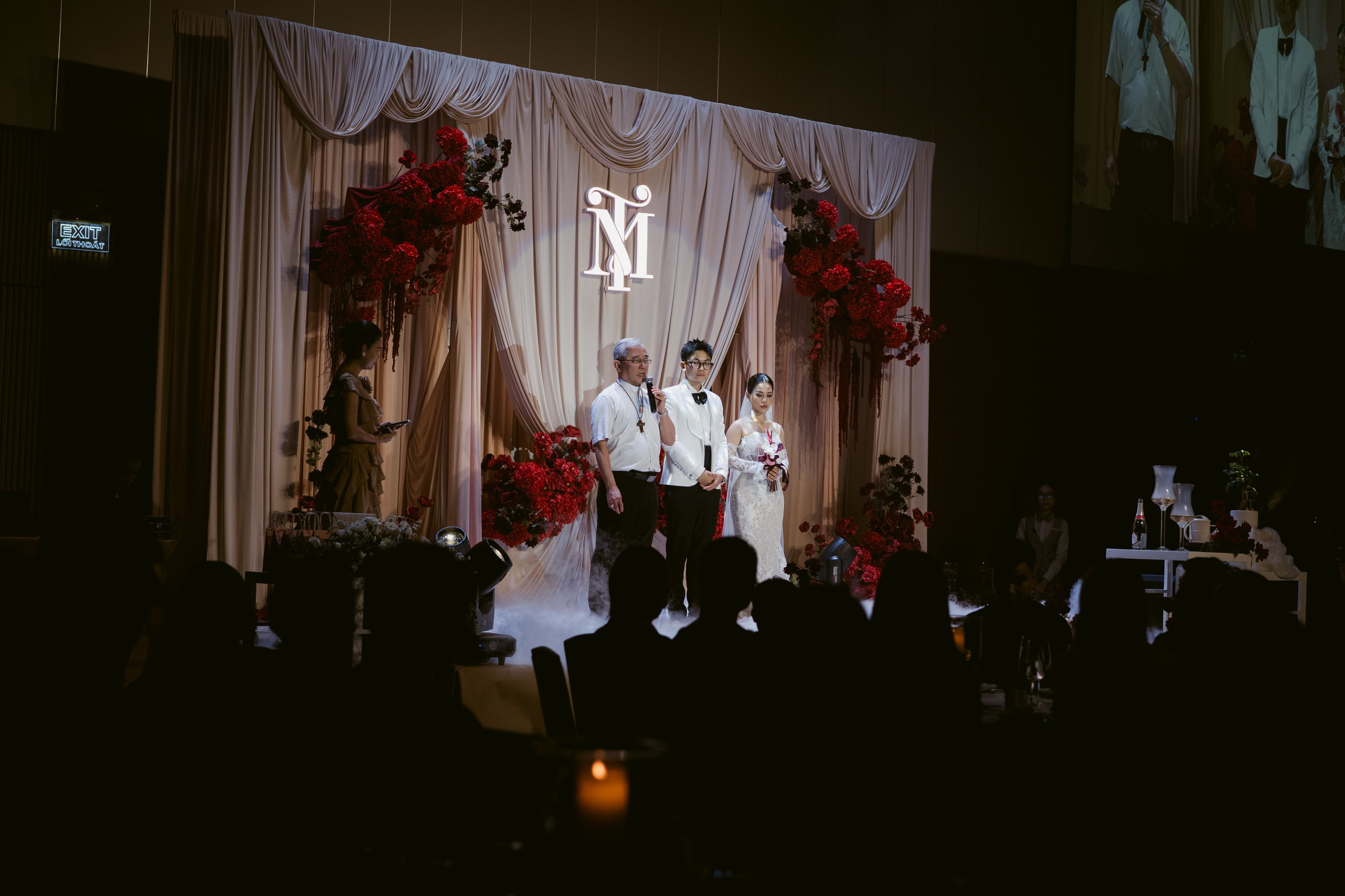 Man + Thu | Photojournalism. BenColor Studio