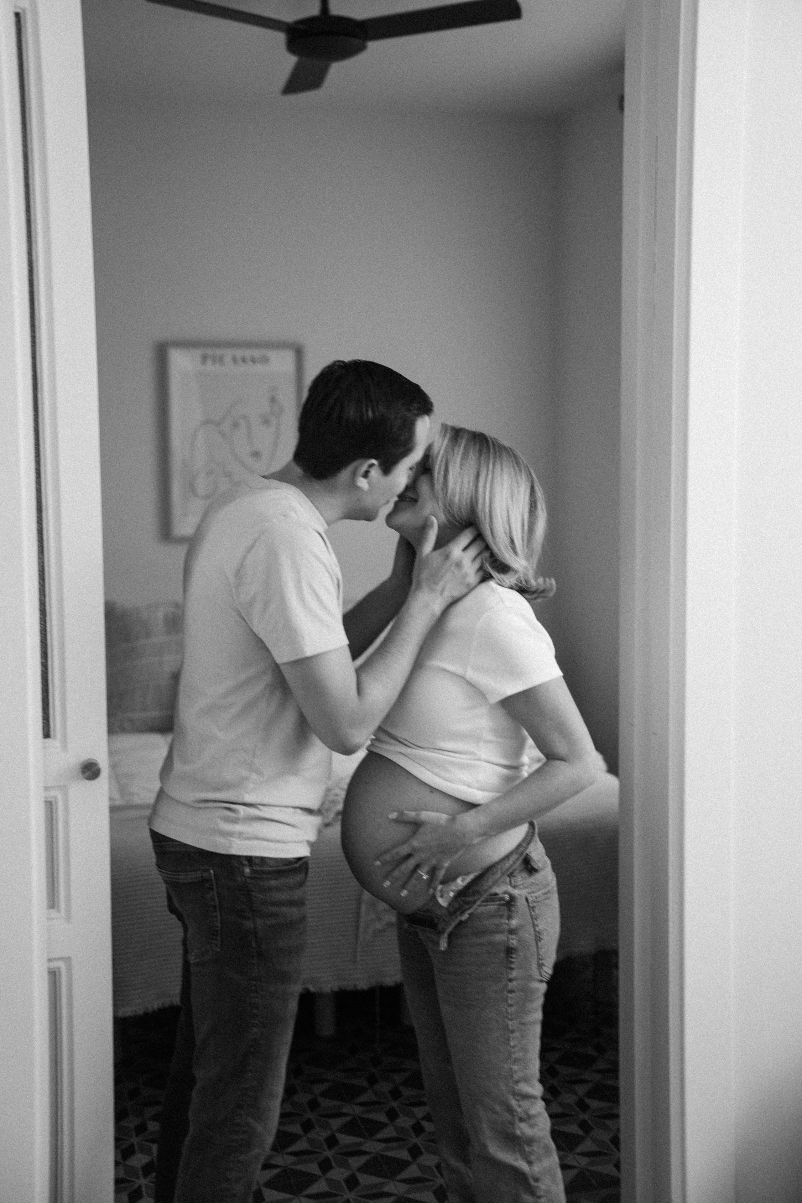 Fotógrafo de sesiones para embarazadas en Madrid. Fotógrafo en Madrid, España. Alyona Belyaninova