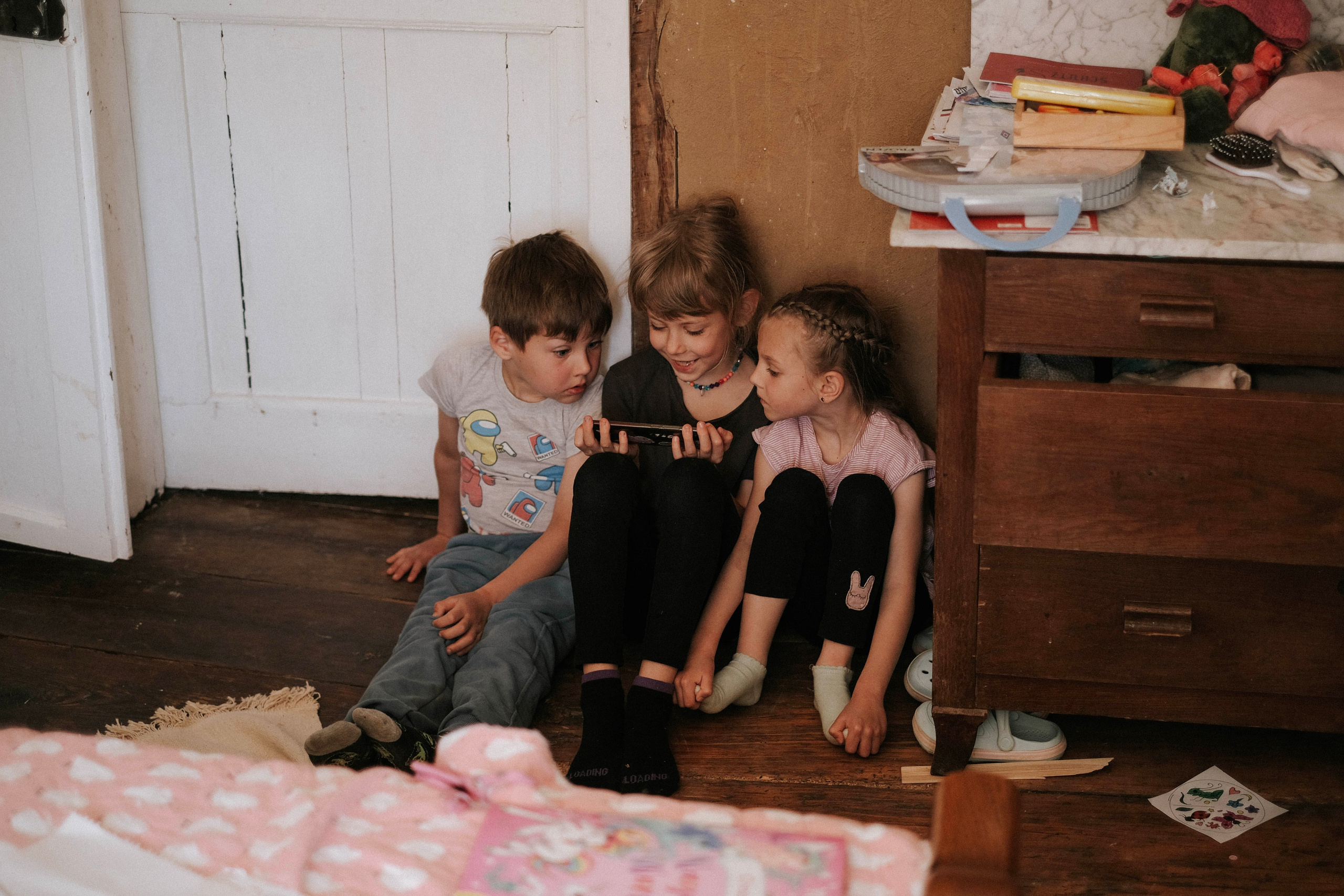 One year in a 500 years old house. Authentische Familienfotografie in Köln