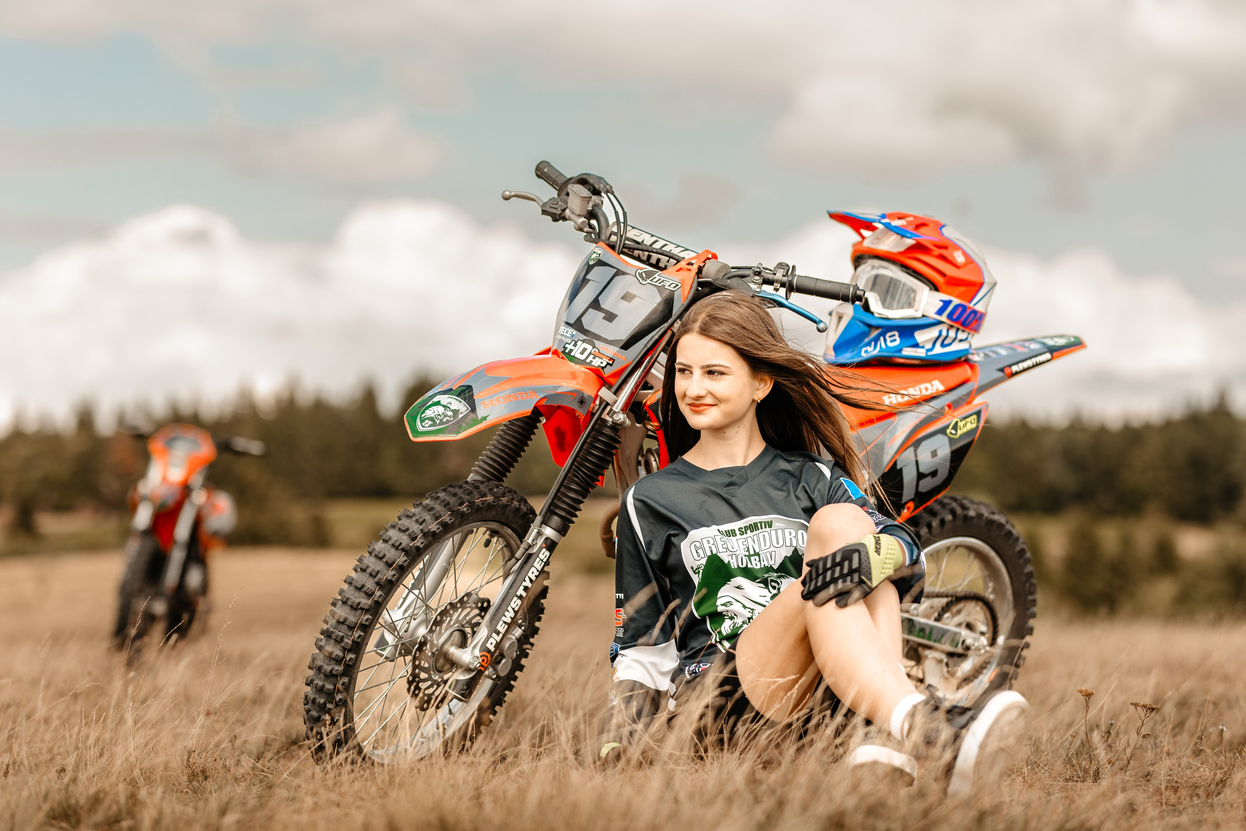 Fetele Enduro. Ionut Brehuescu — Fotograf