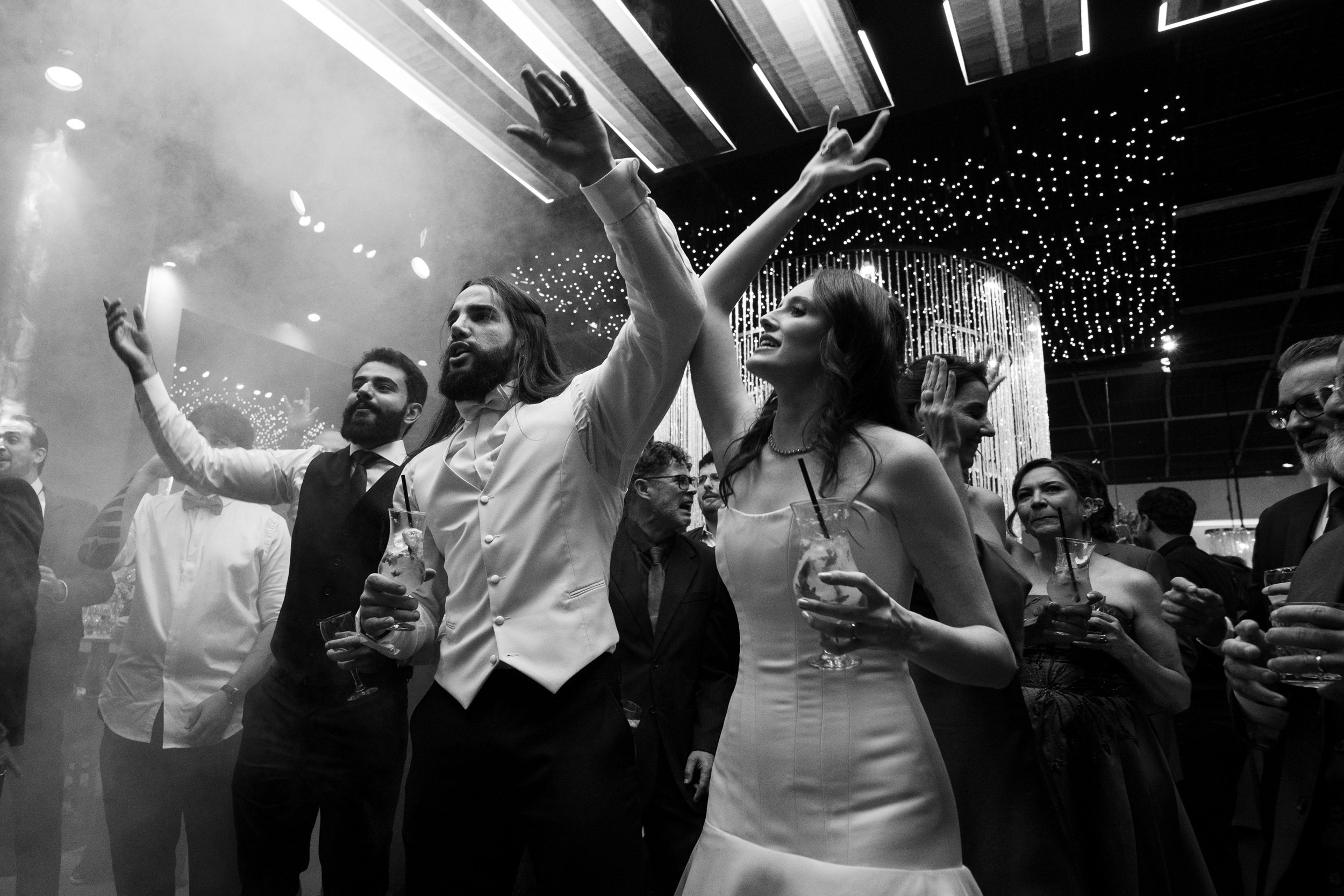 Casamento em Belo Horizonte, no LIAC Pampulha, com Ana e Igor. Fotografia documental de Edu e Josi cheia de sensibilidade.