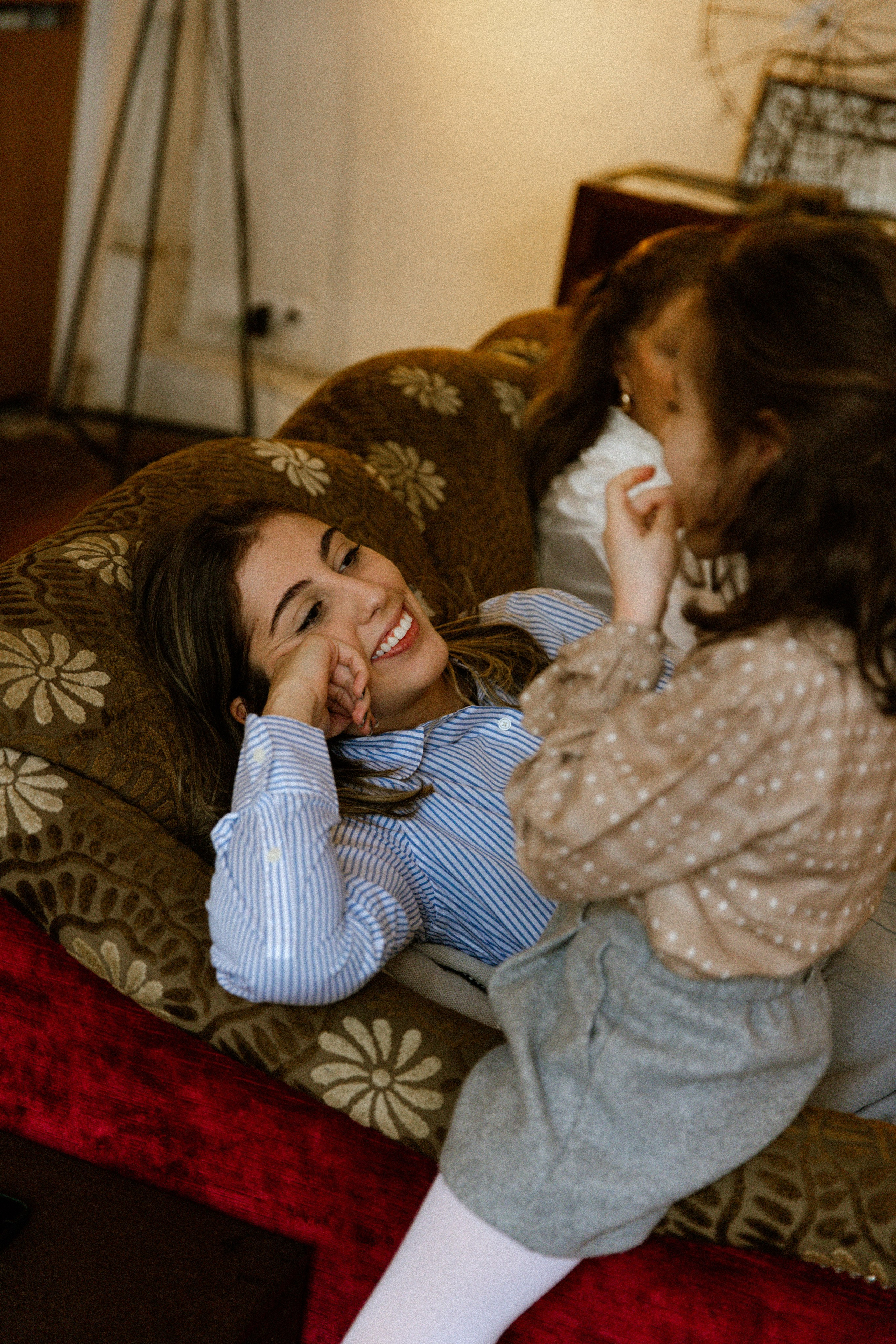Family At Home Photoshoot in Paris | Natural Lifestyle Photography. Paris Wedding Photographer