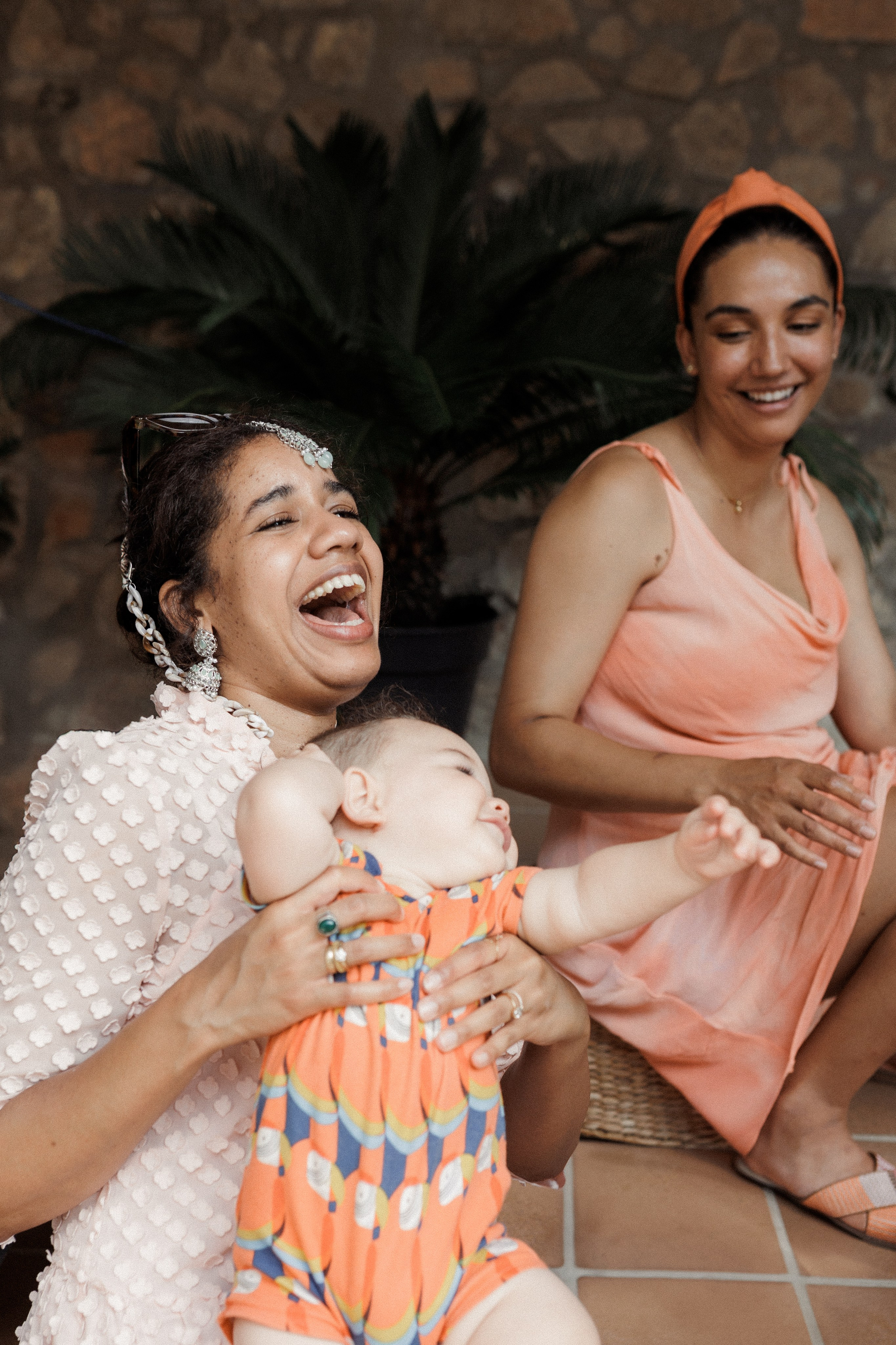 Patrik & Naomi. Monestir Sant Salvi. Paola wedding photographer / videographer in Barcelona