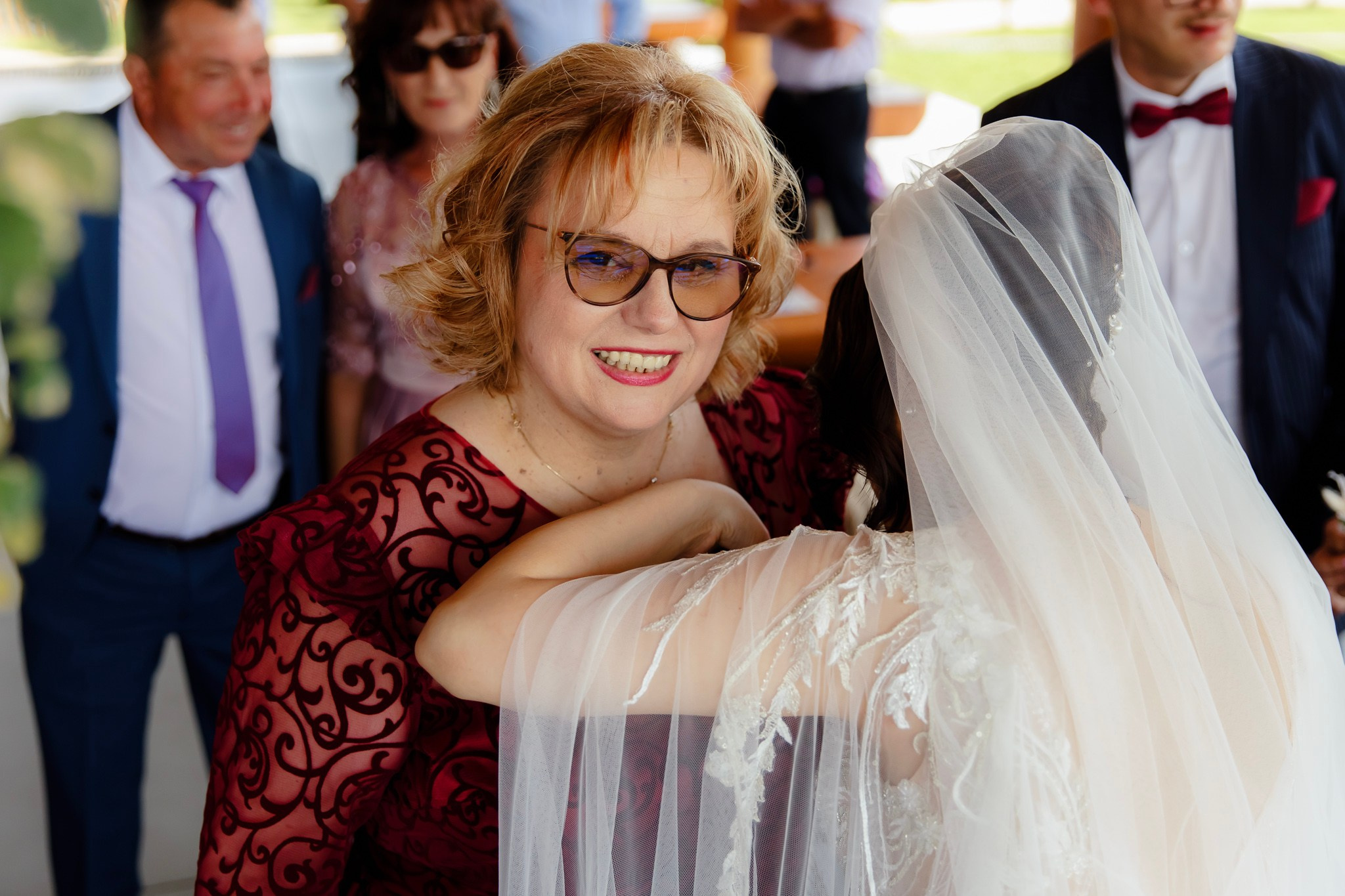 Ioana & Ionuț | Nuntă de poveste la Păstrăvăria Poiana din Mălini județul Suceava. Servicii foto-video profesionale, pentru momente de neuitat