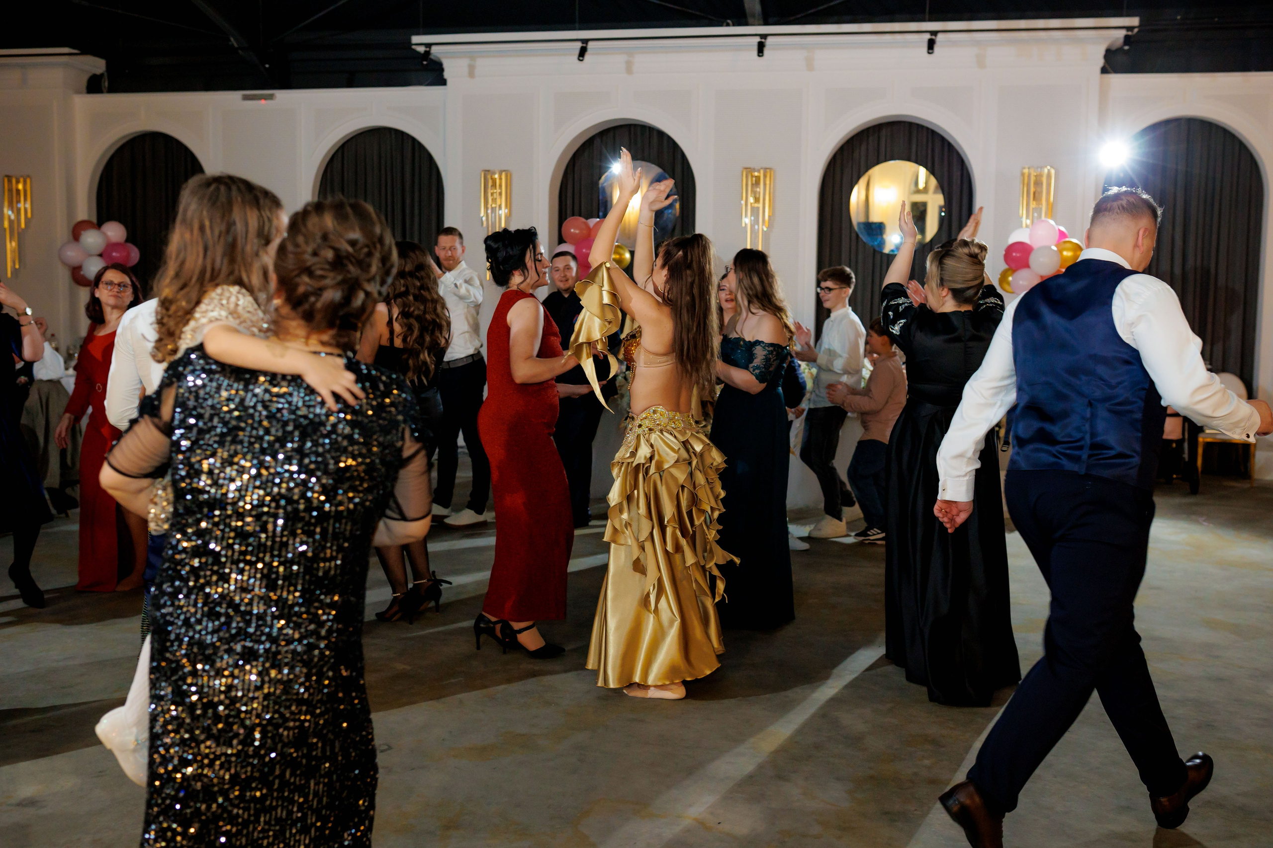 Povestea voastră, regizată de noi |Cristi Turculet Videograf Nuntă Suceava | wedding highlight. Servicii foto-video profesionale, pentru momente de neuitat