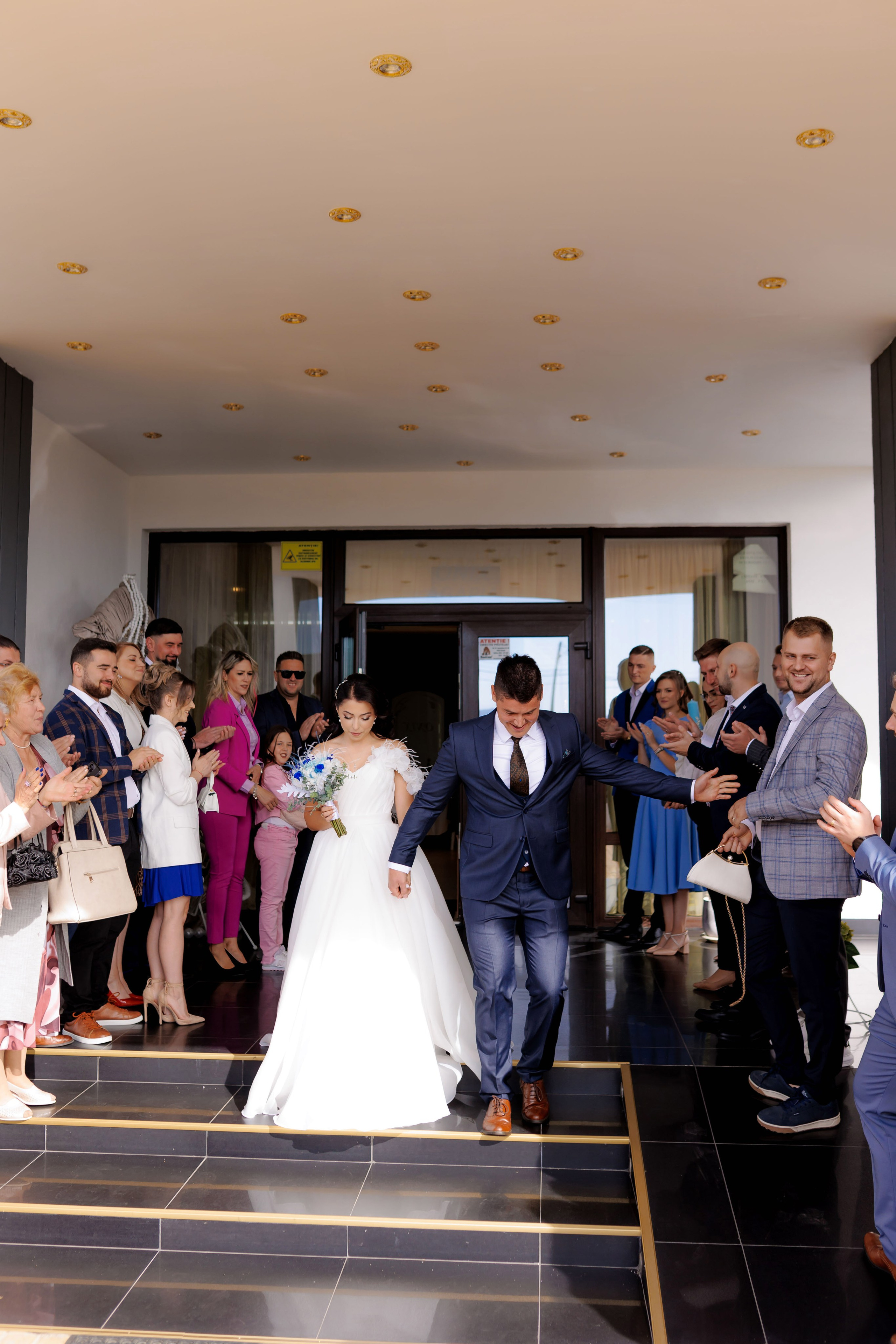 Loredana & Emilian – Ziua Nunții | Videografie - fotografie Botez Suceava, Iași, Botoșani. Servicii foto-video profesionale, pentru momente de neuitat