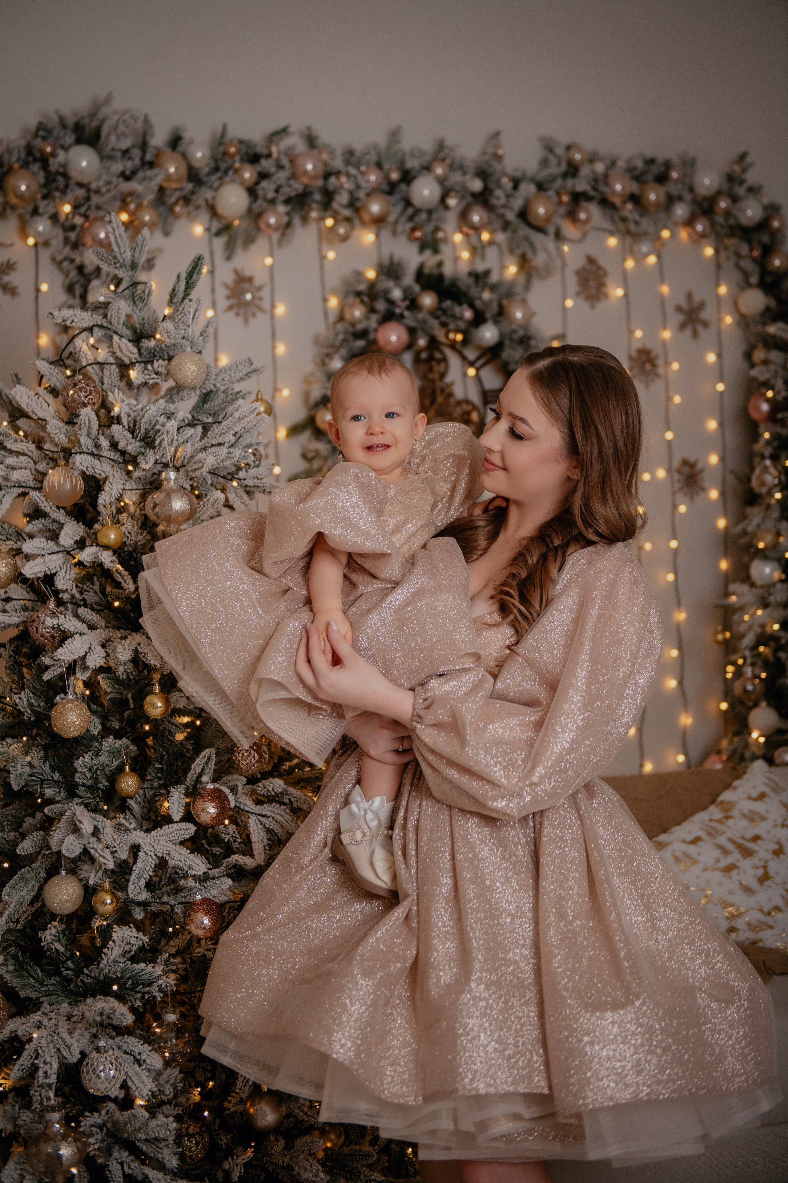 Nikol. První Vánoce. Profesionální fotografka v Praze Anastasia Haritonova