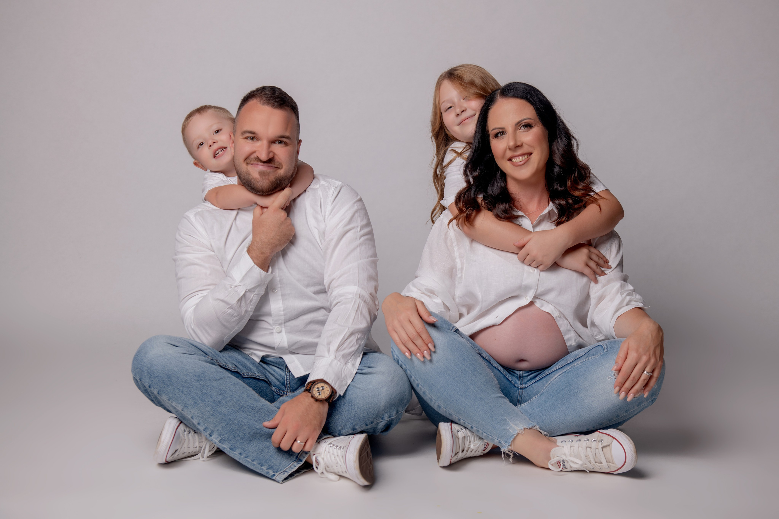 Pavla. Těhotenské focení. Profesionální fotografka v Praze Anastasia Haritonova