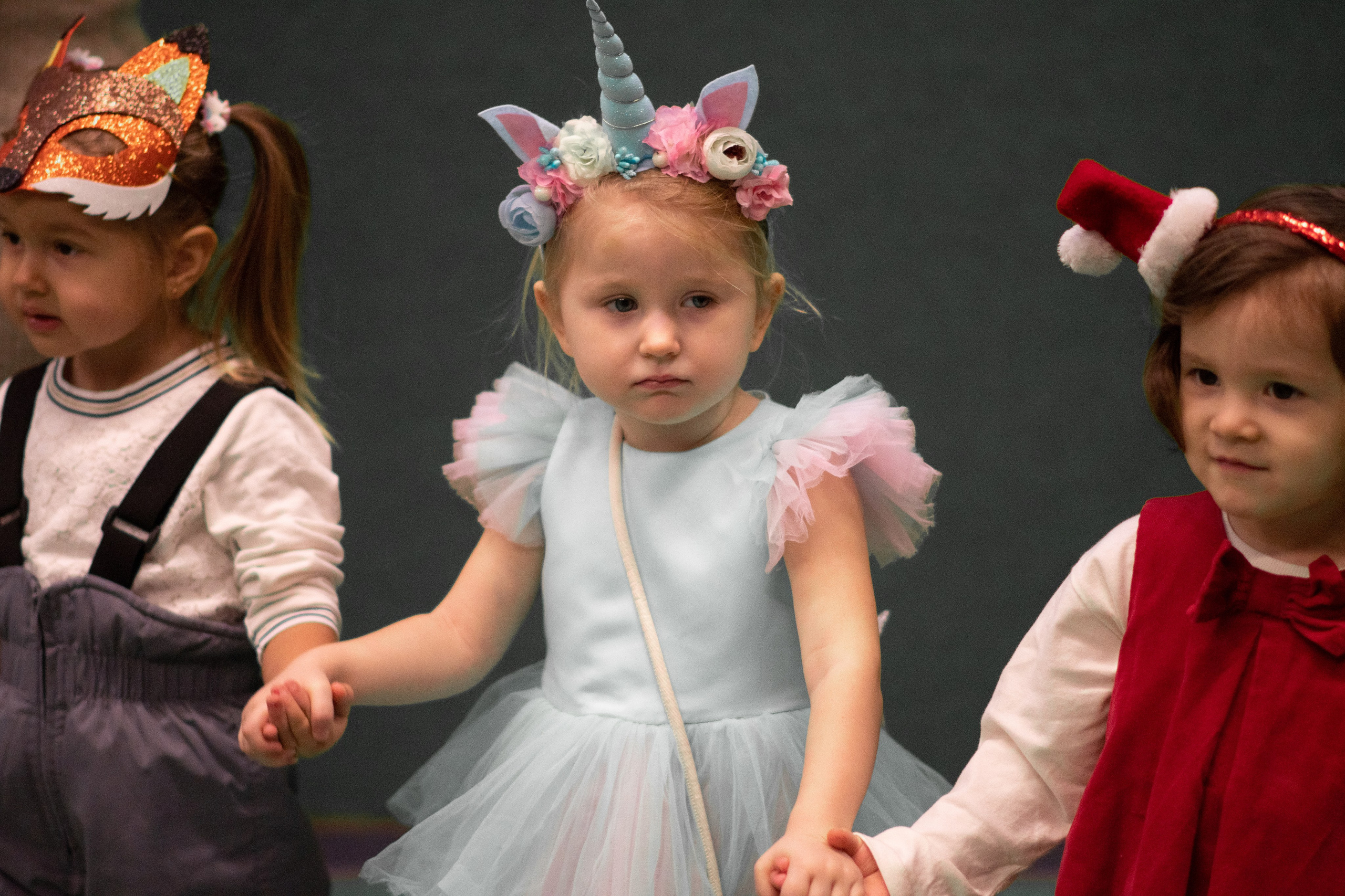 Новогодний хоровод. Семейный и детский фотограф