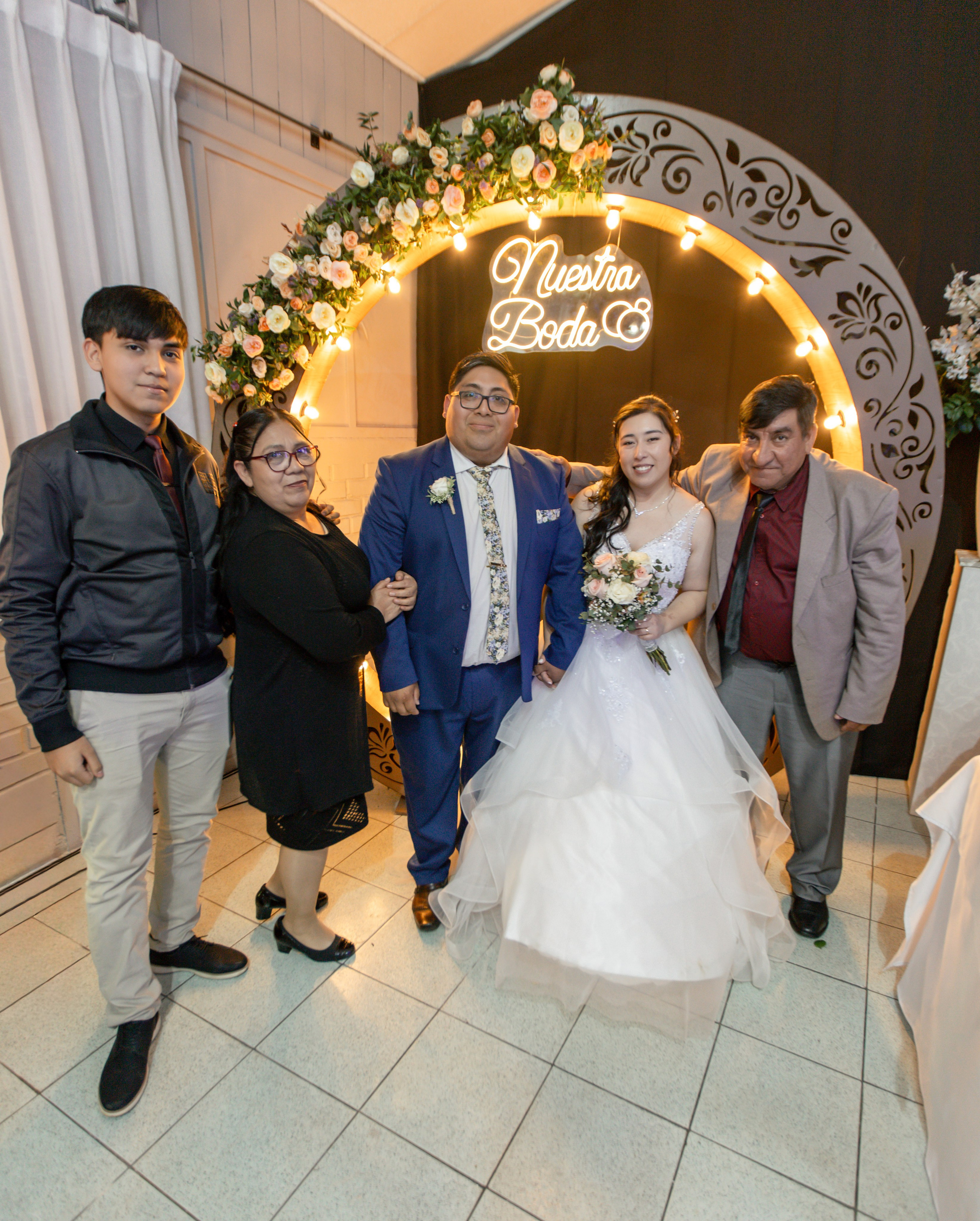 Johana y Edgar. Dinka & Emilio - El arte de preservar lo que no se repite