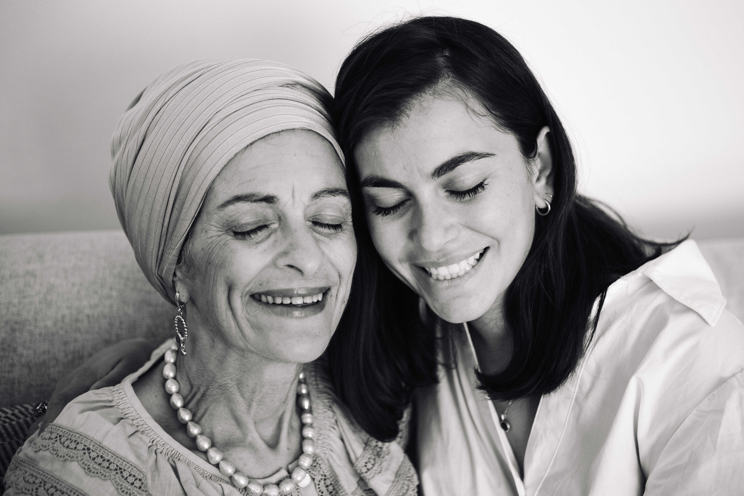 MAALE ADUMIM, HOME PHOTO SESSION + DESERT. Https://shi-photo.com/