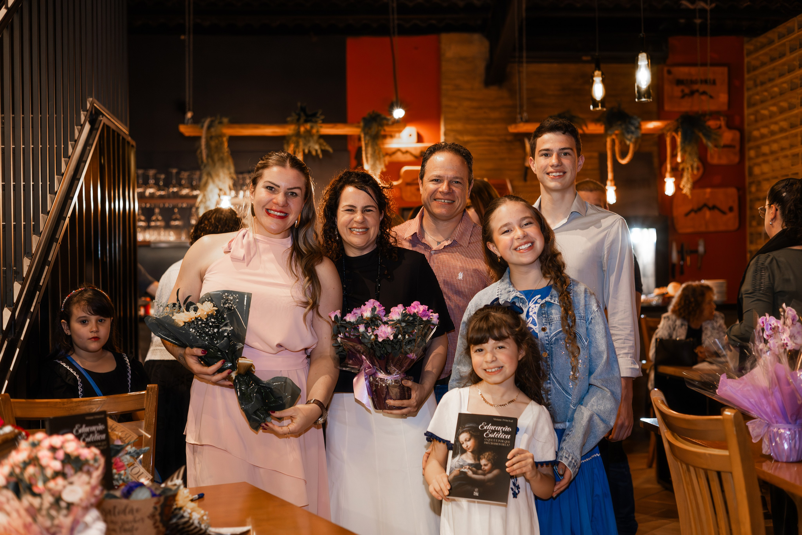 Lançamento de Livro Vivi Princival