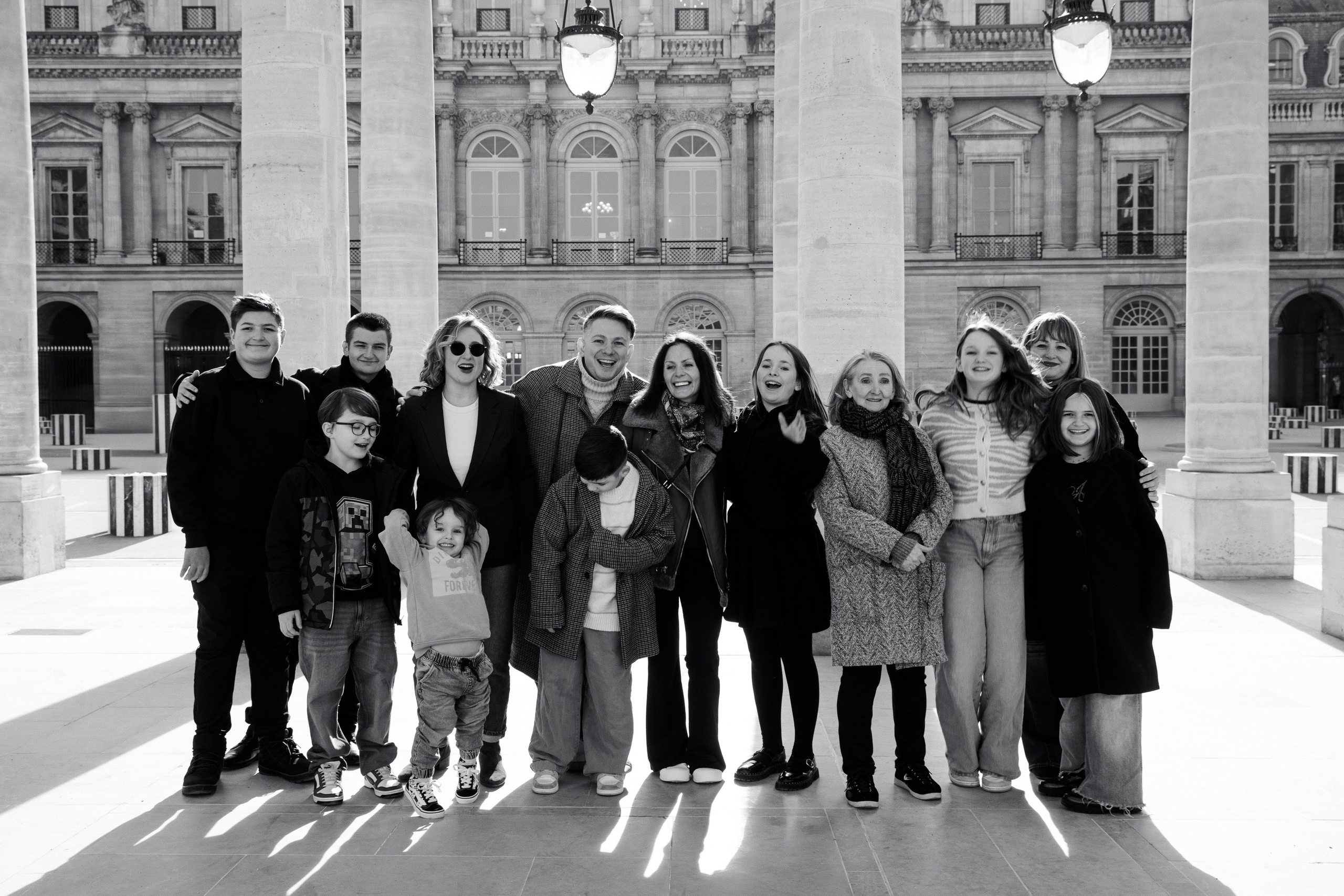 Big Family Photoshoot in Paris — Natural & Lifestyle Moments. Paris Wedding Photographer