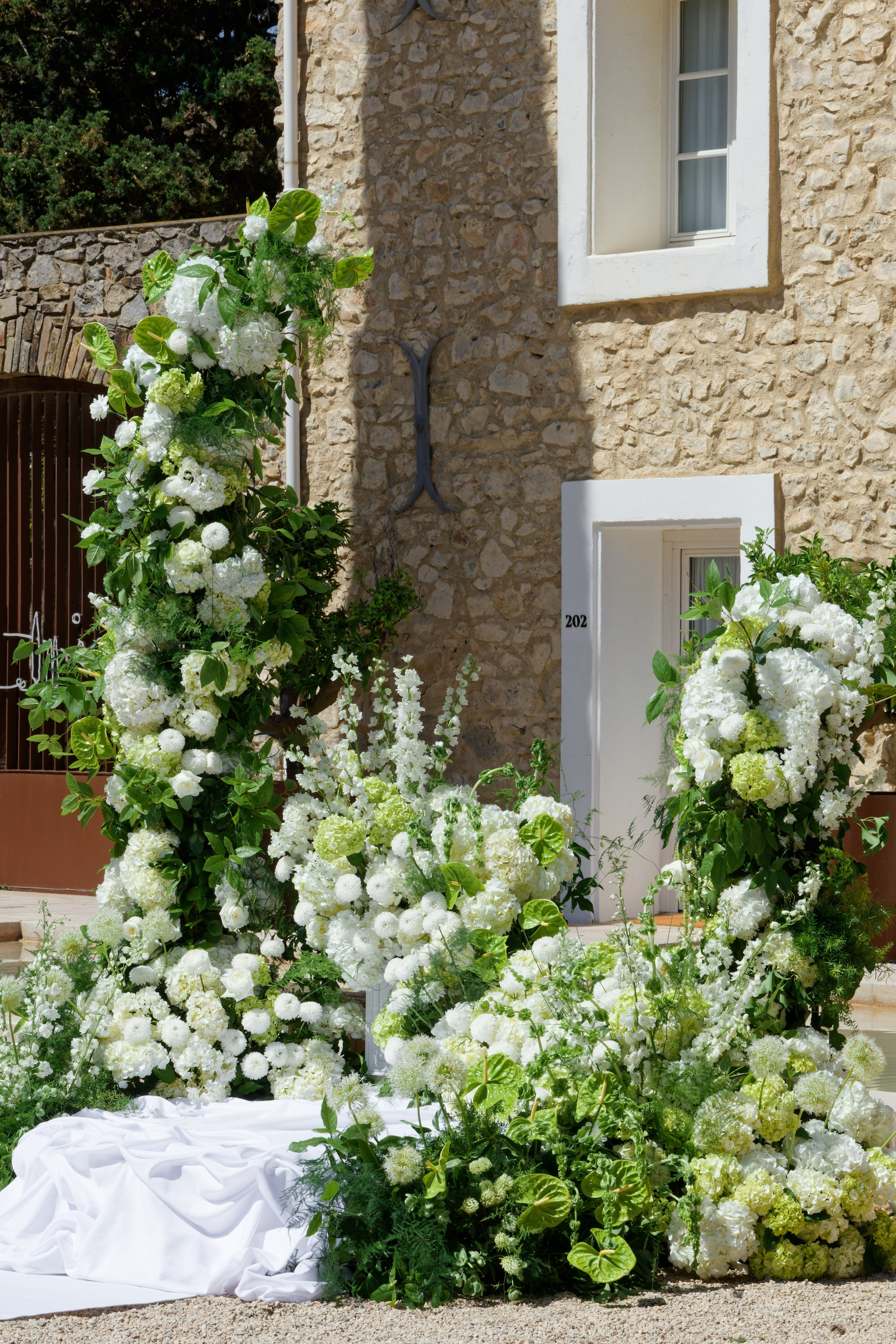 Wedding at Château L’Hospitalet in Narbonne, France. Destination Wedding Photographer — Nikita Burtsev