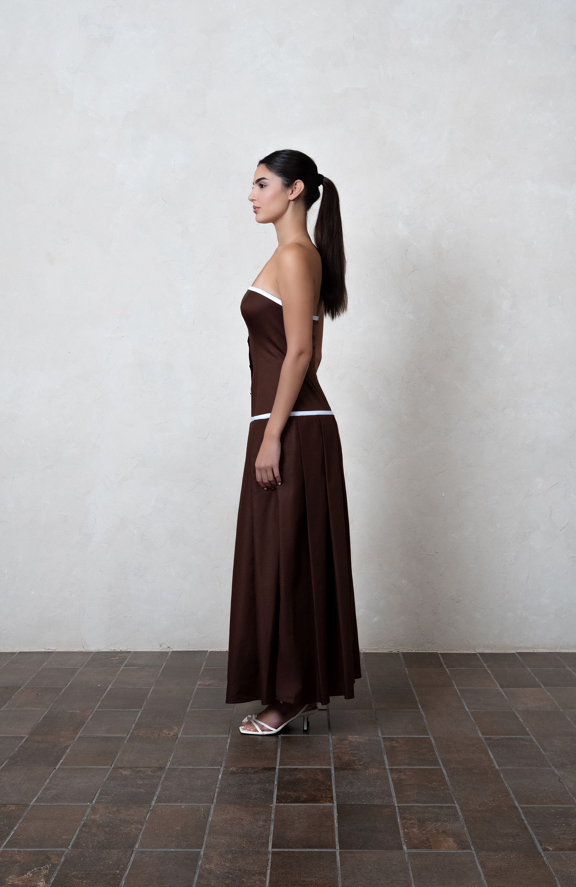 E-COMMERCE FASHION. “Thoughtfully built. Beautifully aligned.”