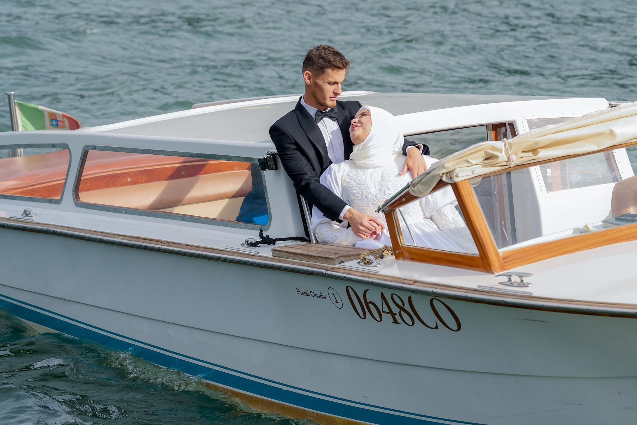 Jasmina & Vale. Fotografo matrimonio Lago di Como Ferrari Media Production