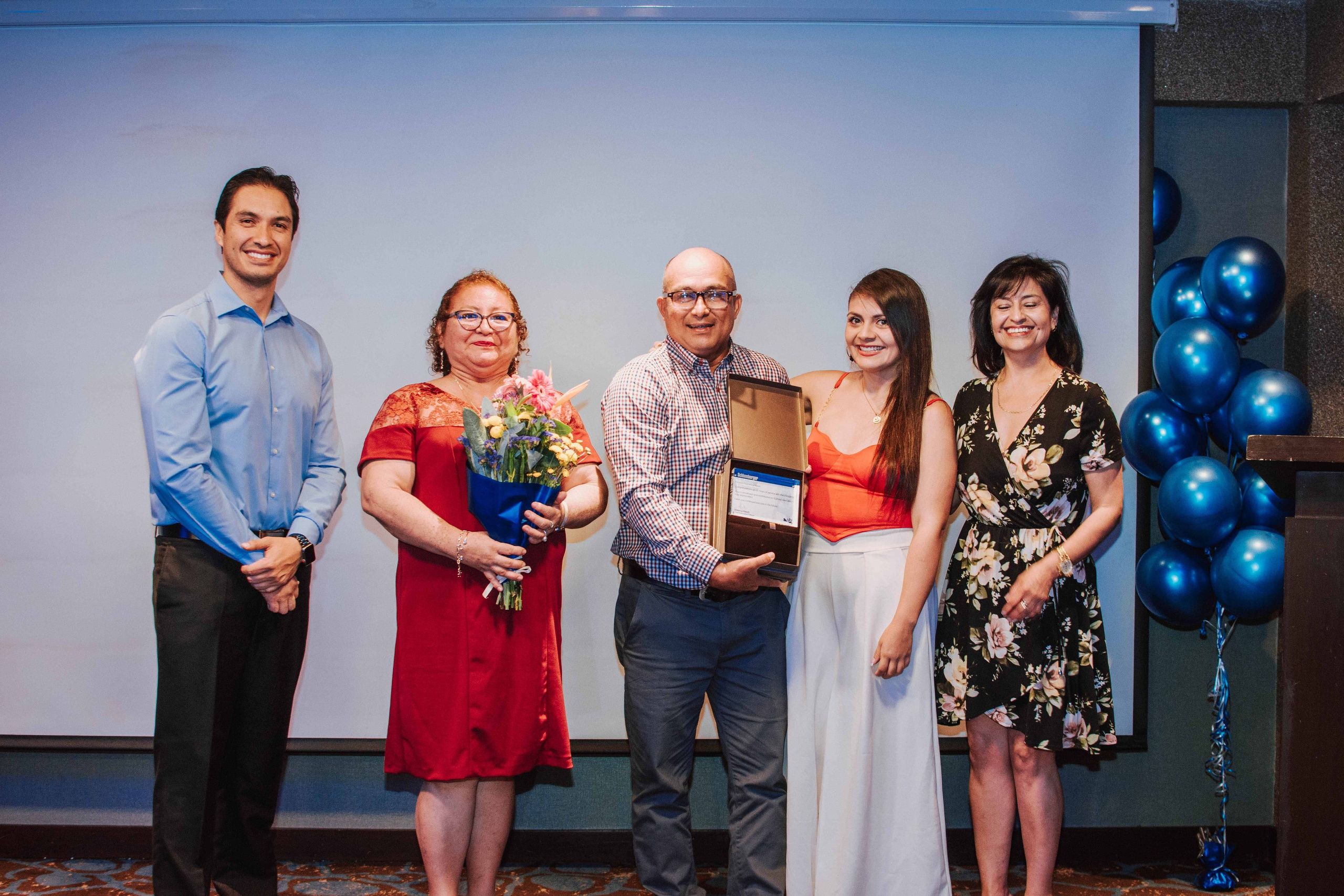 Corporativos. César Sifuentes - Fotógrafo