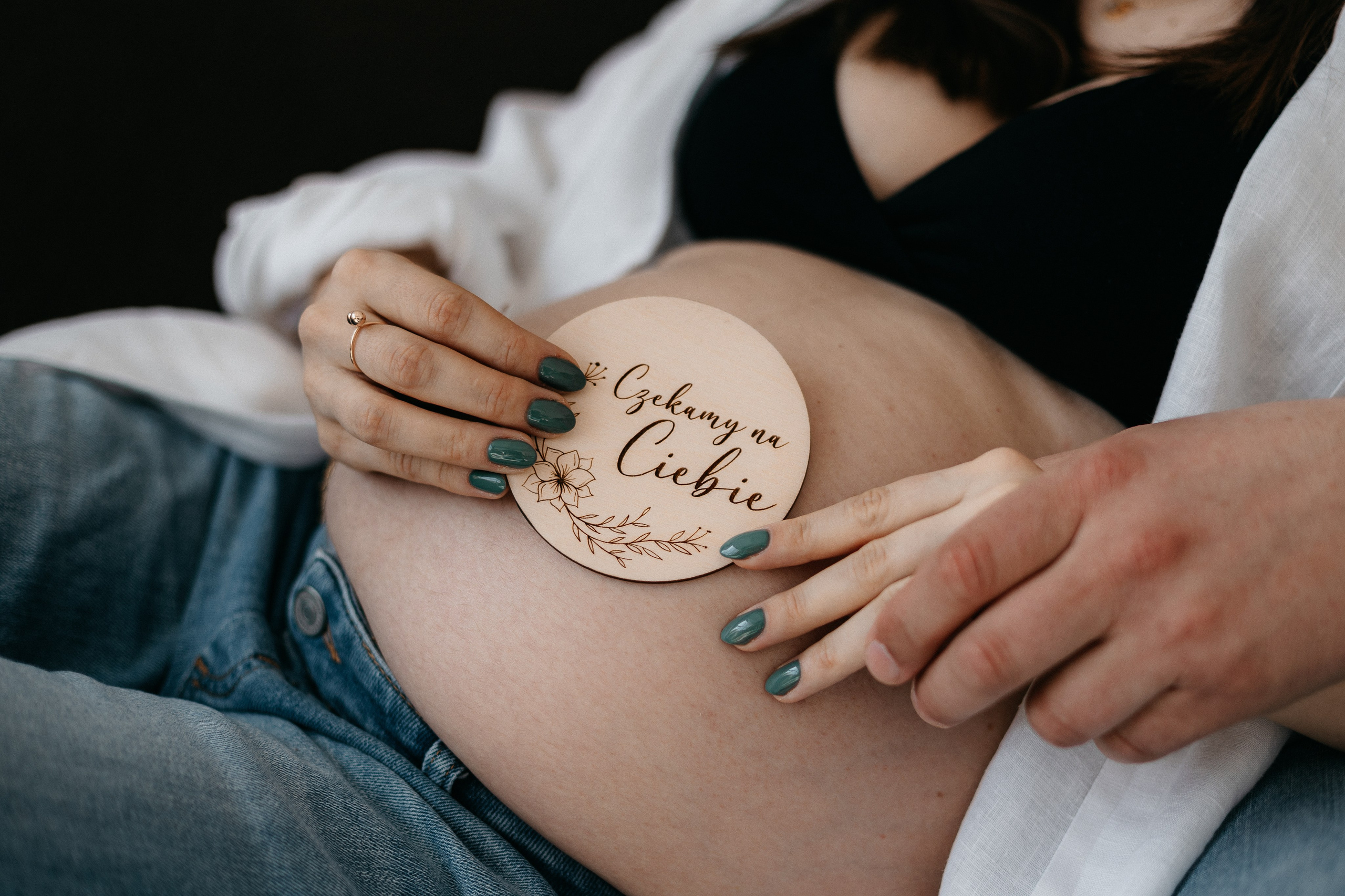 Pełna emocji fotografia sesja ciążowa lifestyle | Natalia Malinowska Fotografia | Augustów Warszawa. Natalia Malinowska Fotografia | Fotograf ślubny i rodzinny Augustów Warszawa