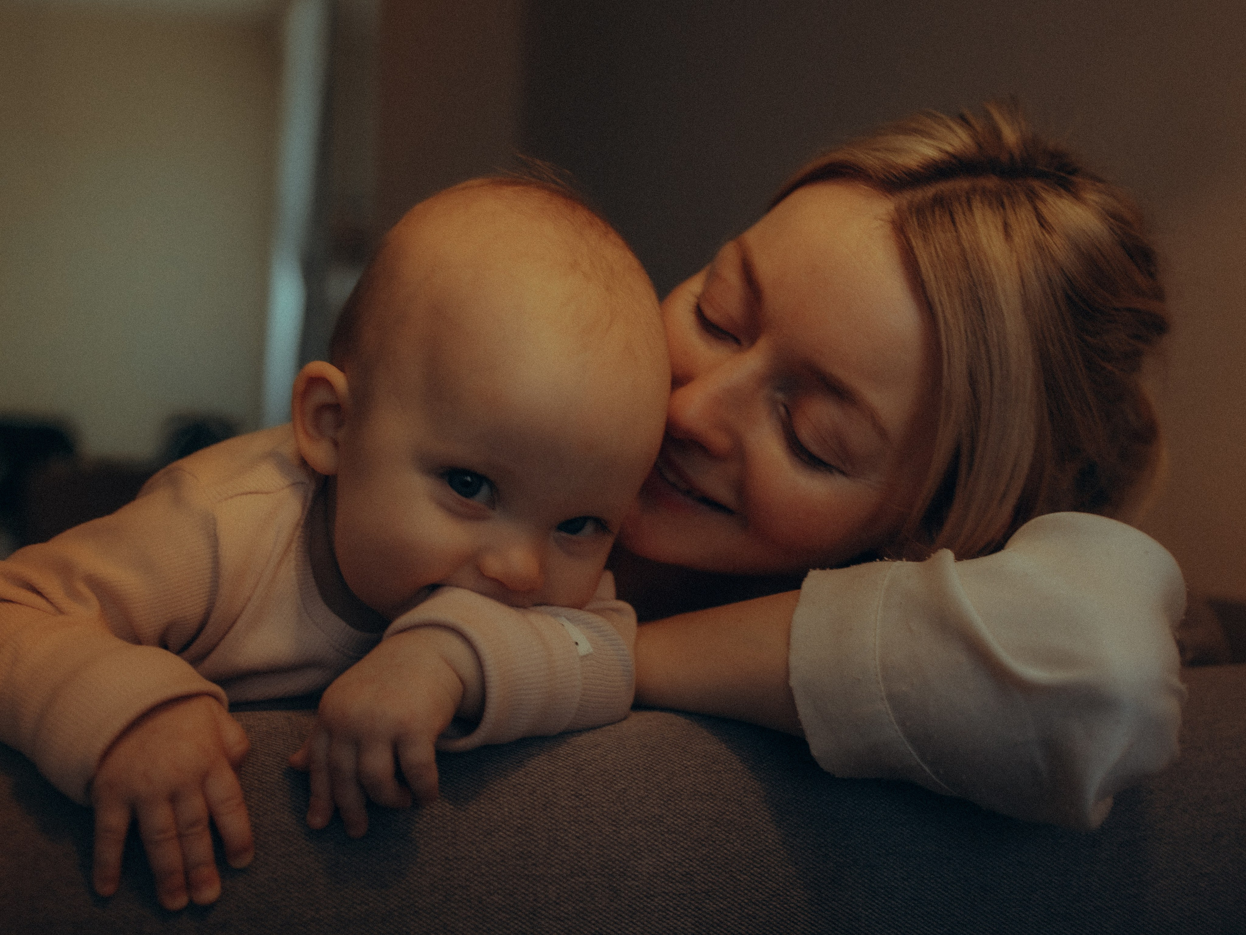 Mia’s family. Kristina, portrait and family photographer in Helsinki