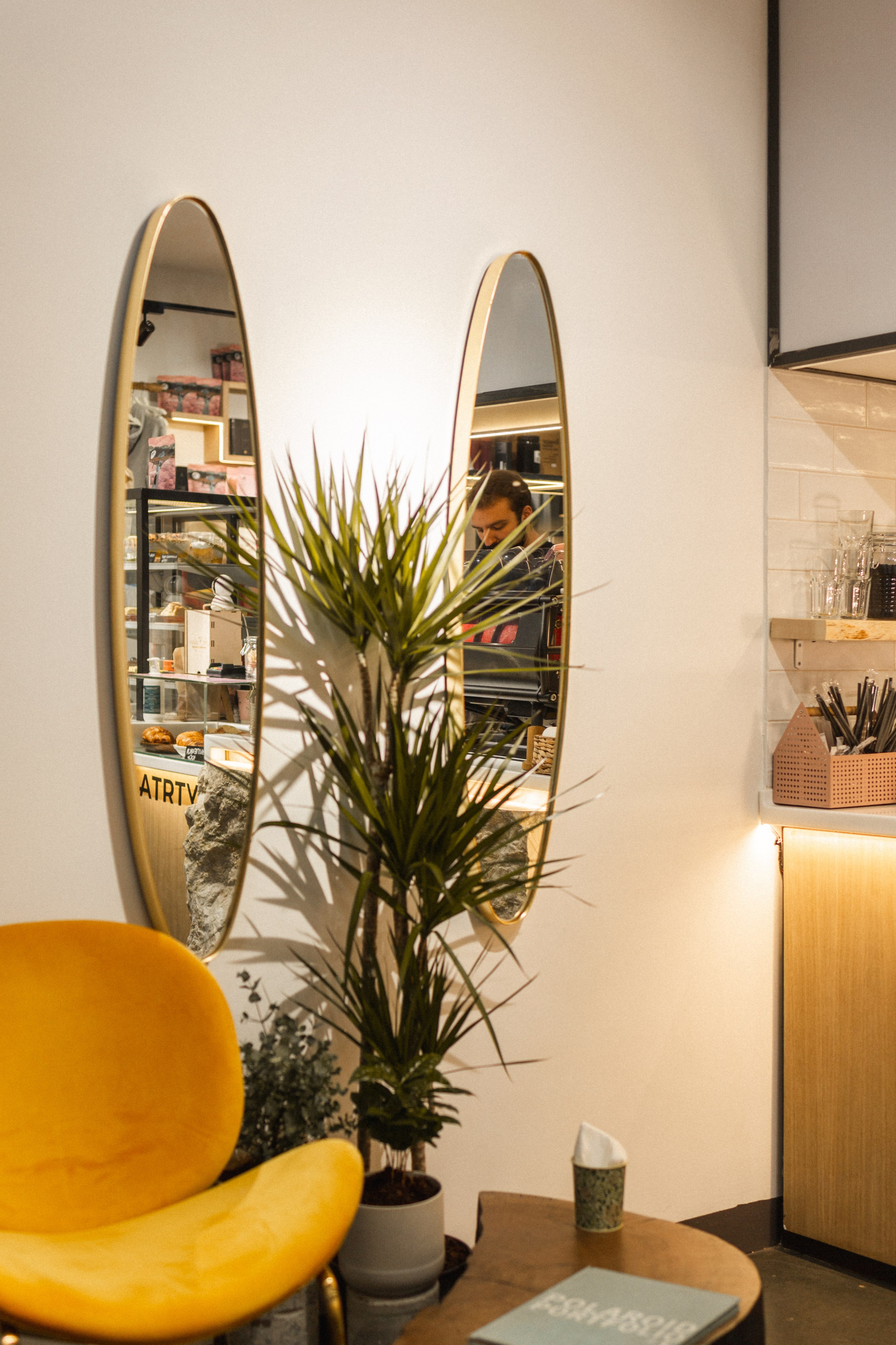 Kootyata coffee shop. Photographer Vladmir Gladkov