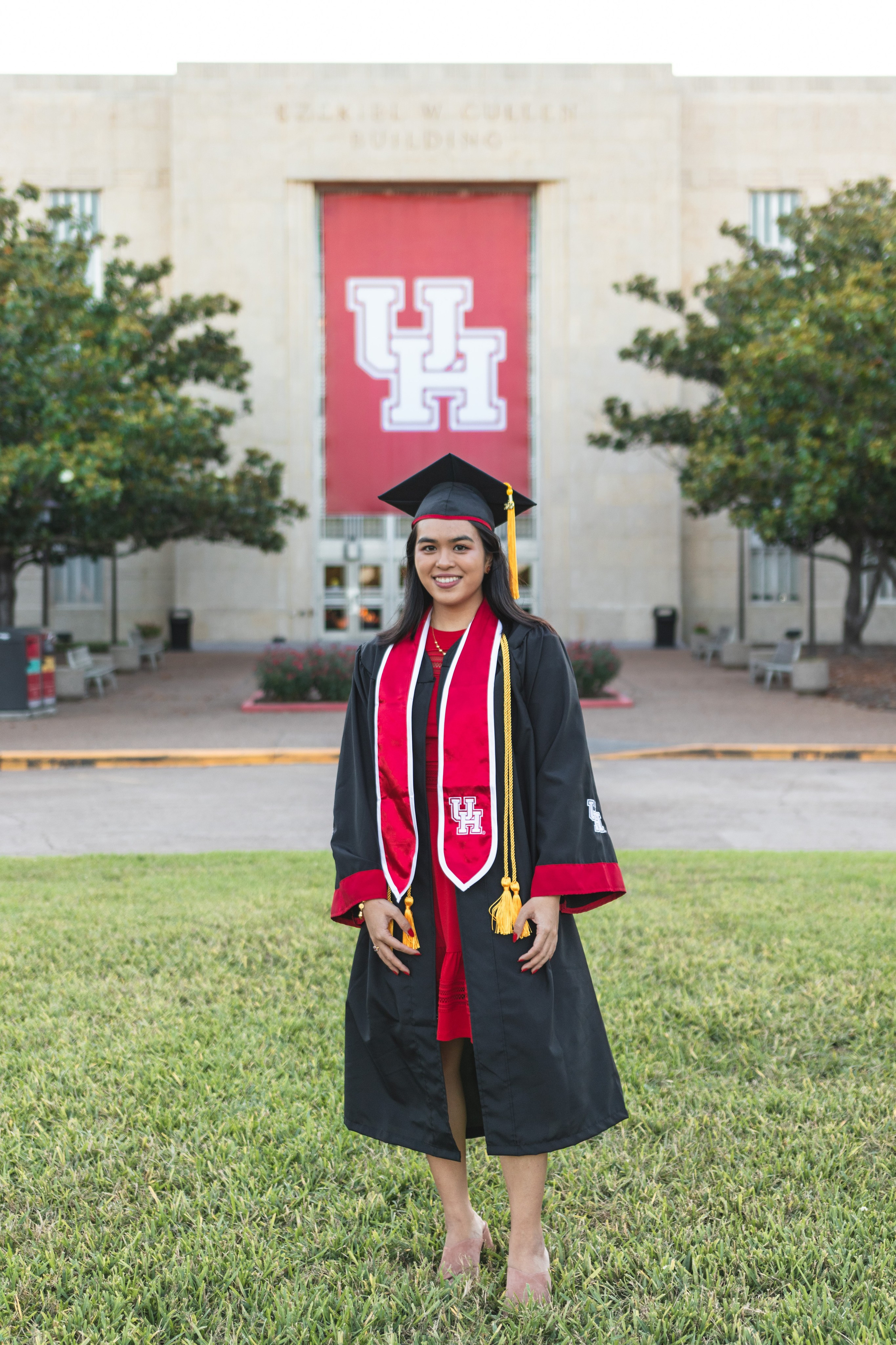 Emerald’s senior photoshoot at the University of Houston