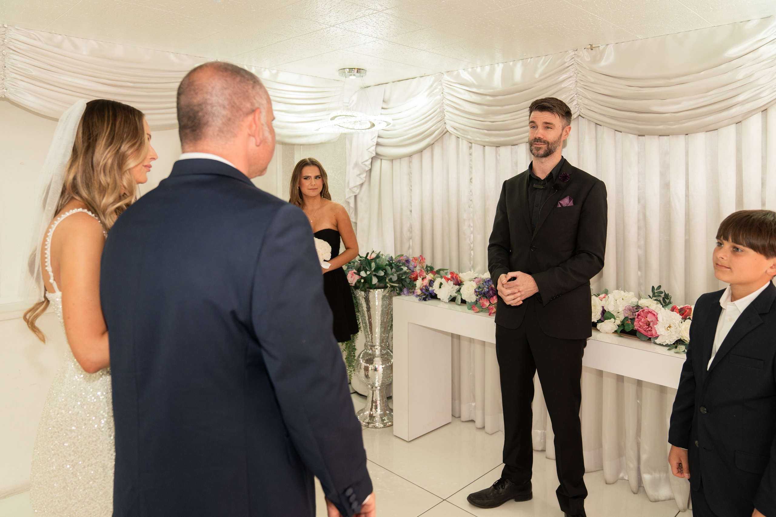 Jessica&Joey. Wedding & elopement photographer Viktoriya Kravtsov. Las Vegas