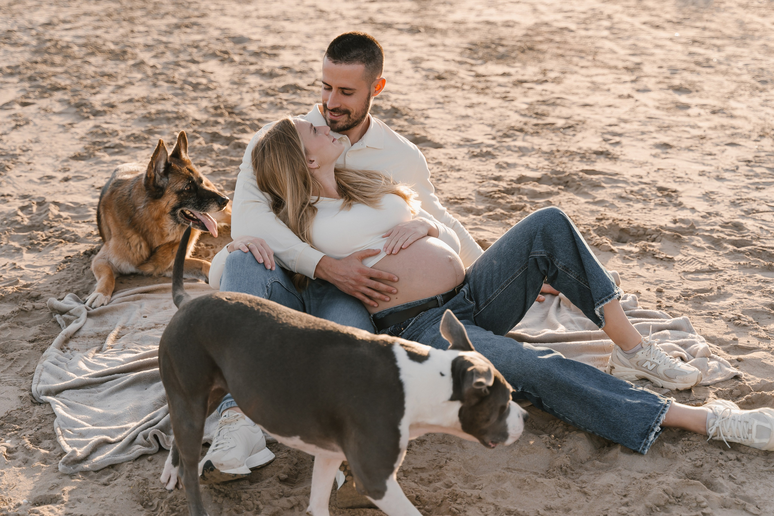 Ylenia, Adrian, Hurco y Wanda. Fotógrafa de bodas y familias en España, Valencia: Nadia ProFoto
