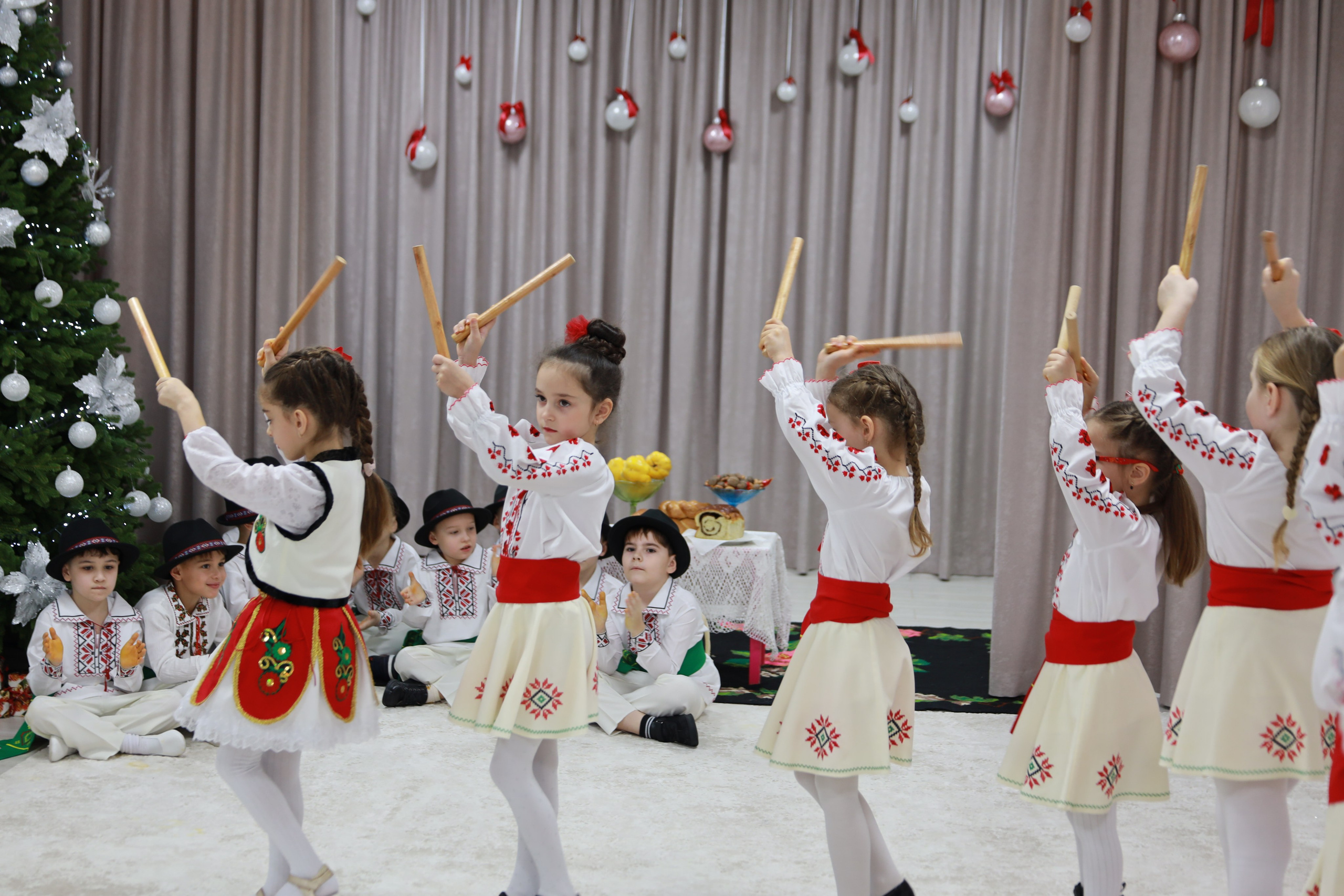 Magia iernii în ochi de copil.... Alika Dia- Fotograf în Republica Moldova, Strășeni
