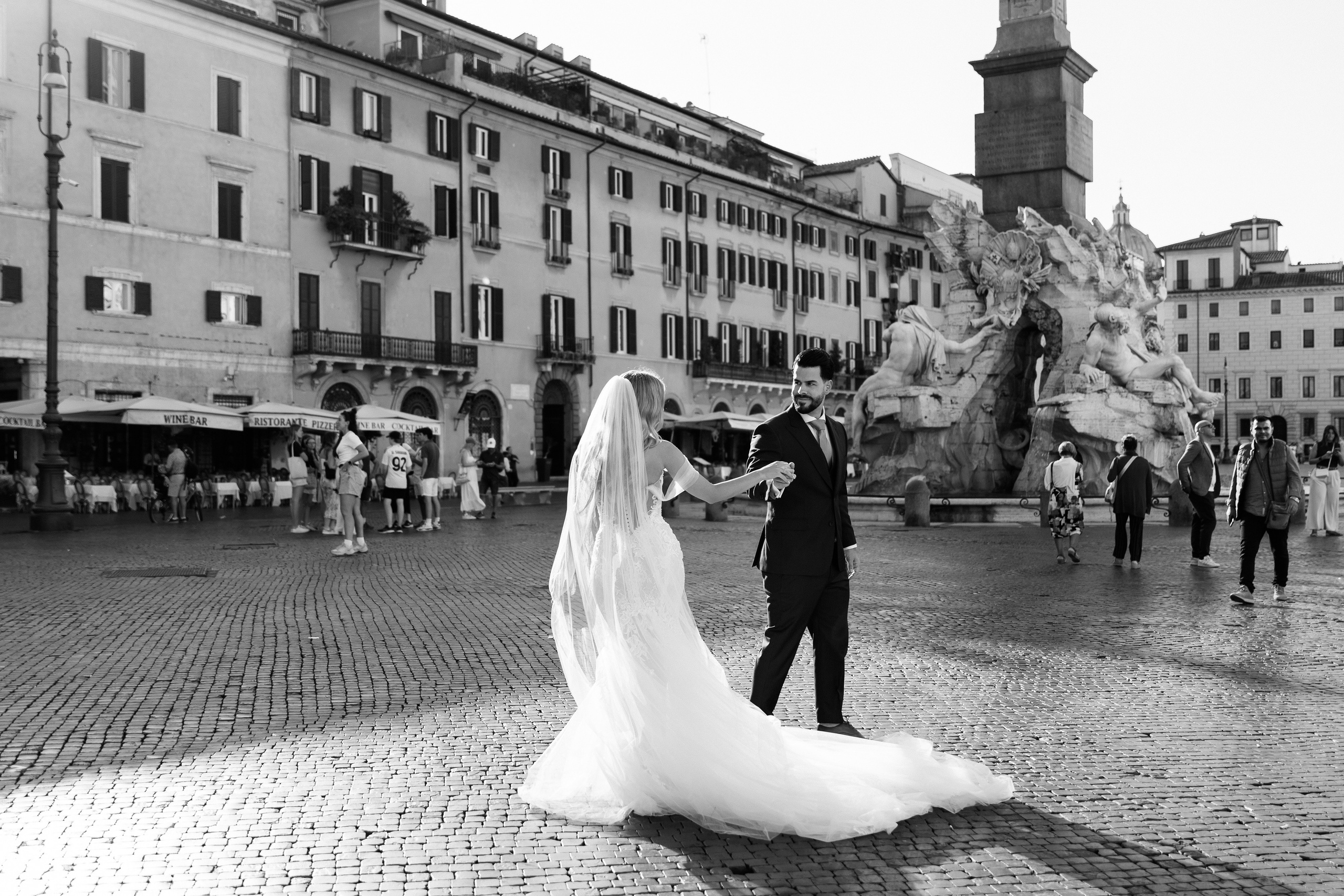 Wedding photographer in Rome. Wedding Photographer Rome Tuscany Como Sicily Puglia Amalfy Italy- Oksana Savenchuk