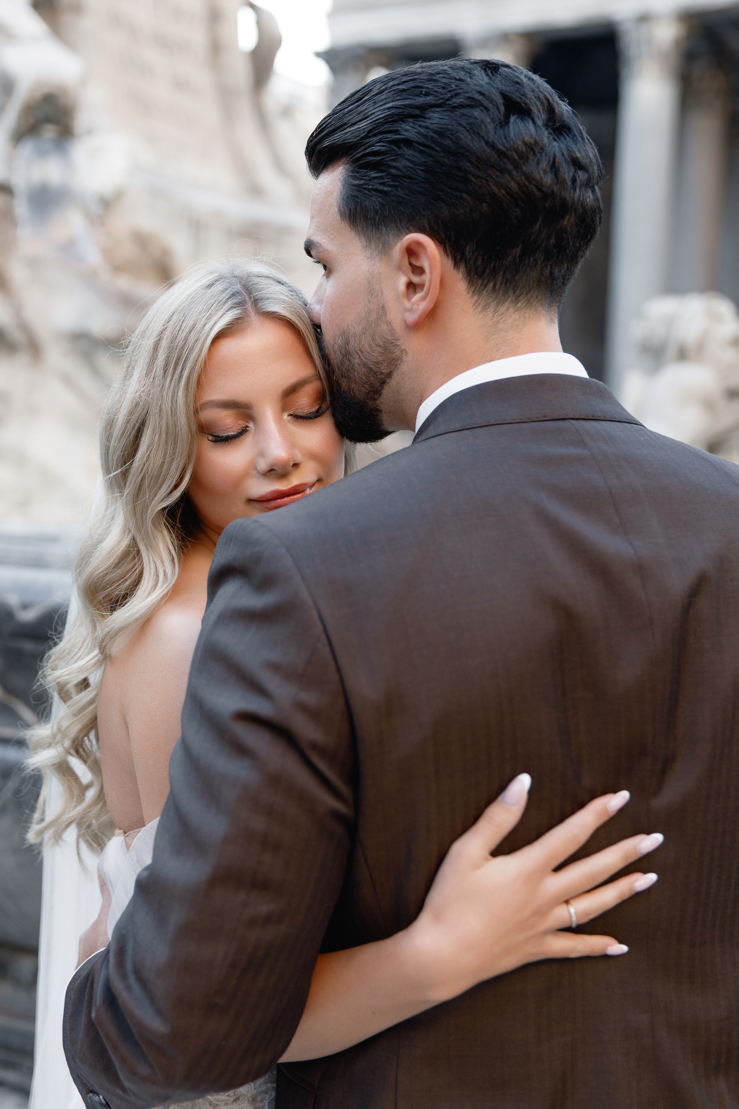 Wedding photographer in Rome. Wedding Photographer Rome Tuscany Como Sicily Puglia Amalfy Italy- Oksana Savenchuk