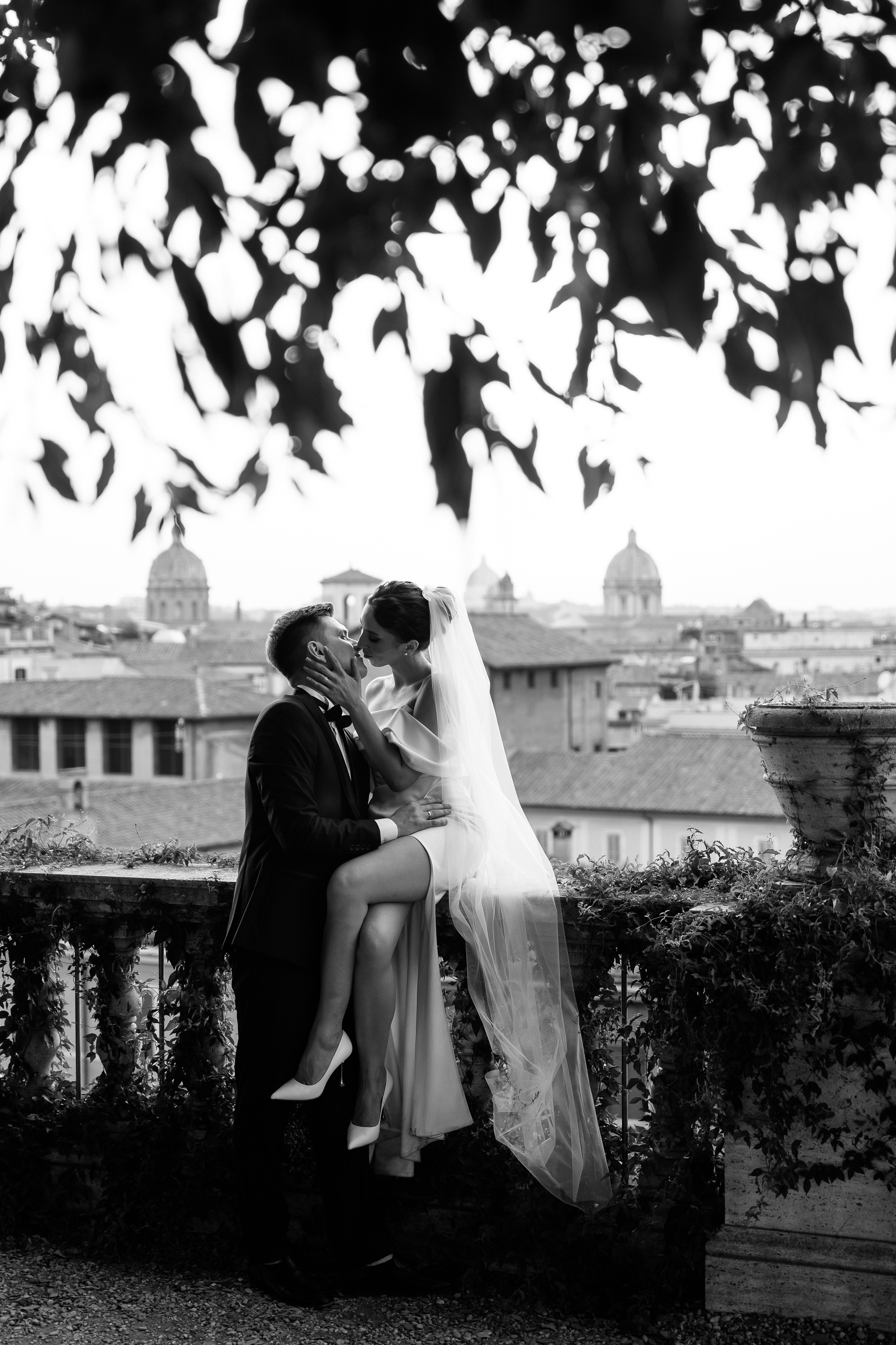 Wedding in Rome. Wedding Photographer Rome Tuscany Como Sicily Puglia Amalfy Italy- Oksana Savenchuk