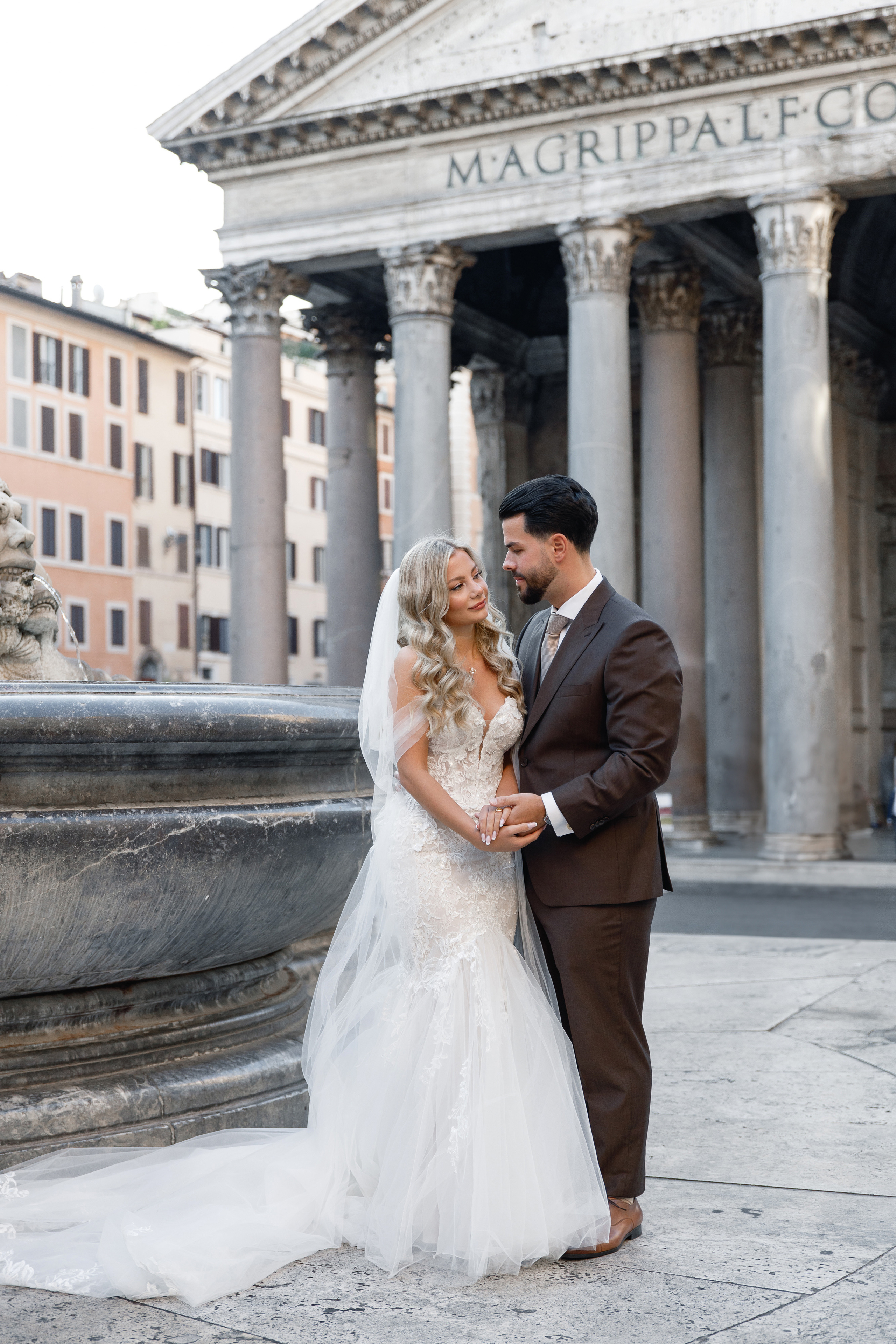 Wedding photographer in Rome. Wedding Photographer Rome Tuscany Como Sicily Puglia Amalfy Italy- Oksana Savenchuk