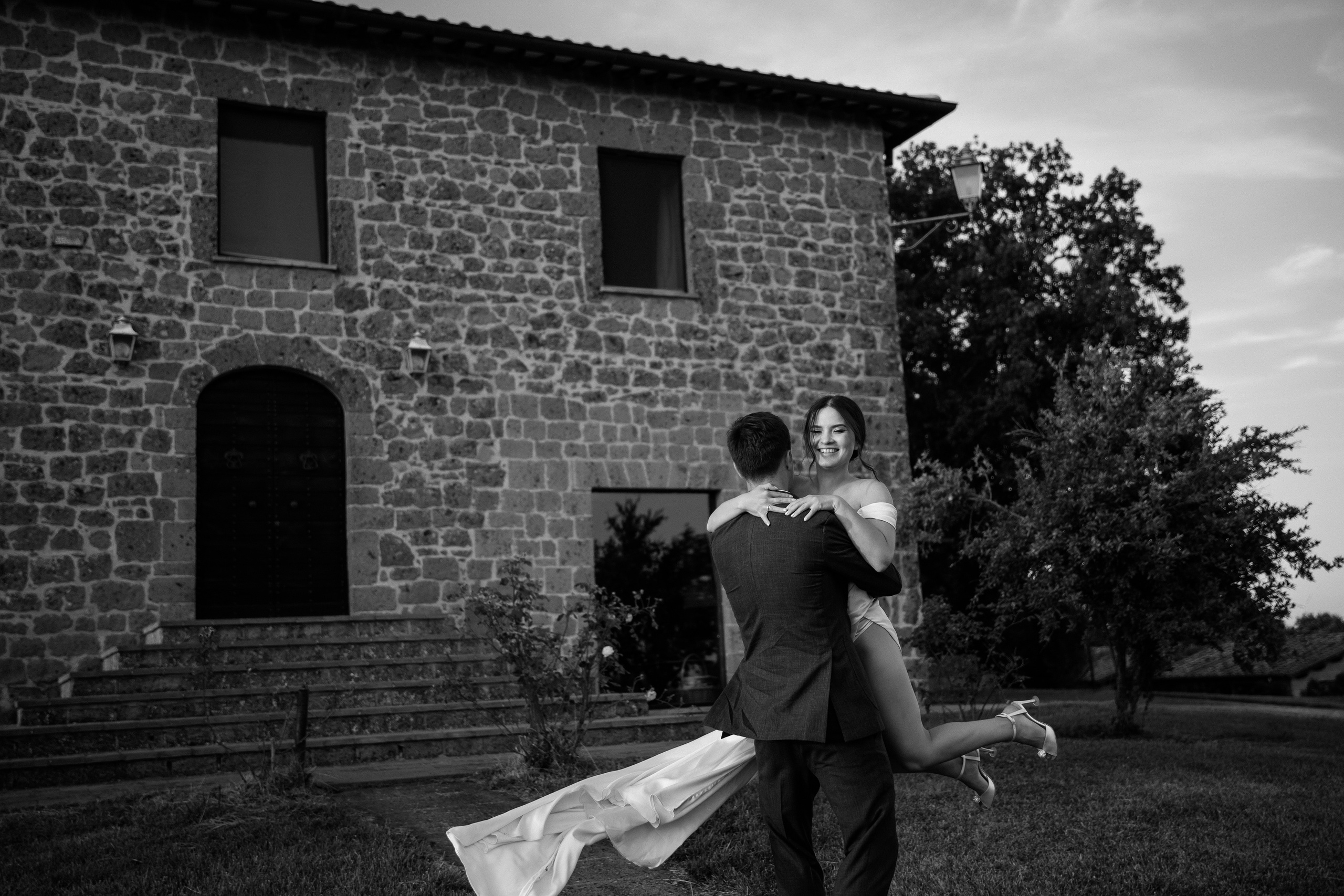 Wedding Tuscany. Wedding Photographer Rome Tuscany Como Sicily Puglia Amalfy Italy- Oksana Savenchuk