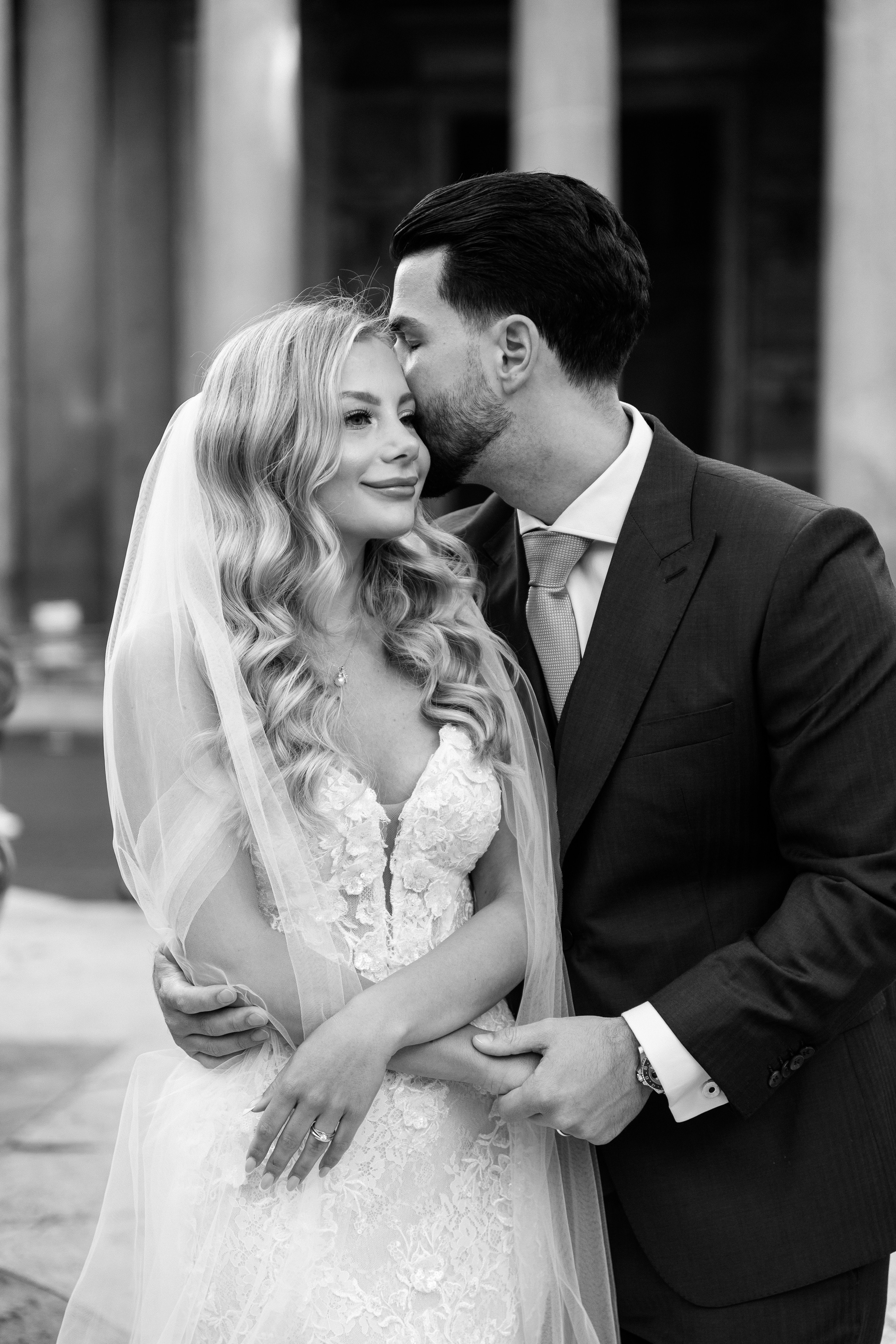 Wedding photographer in Rome. Wedding Photographer Rome Tuscany Como Sicily Puglia Amalfy Italy- Oksana Savenchuk