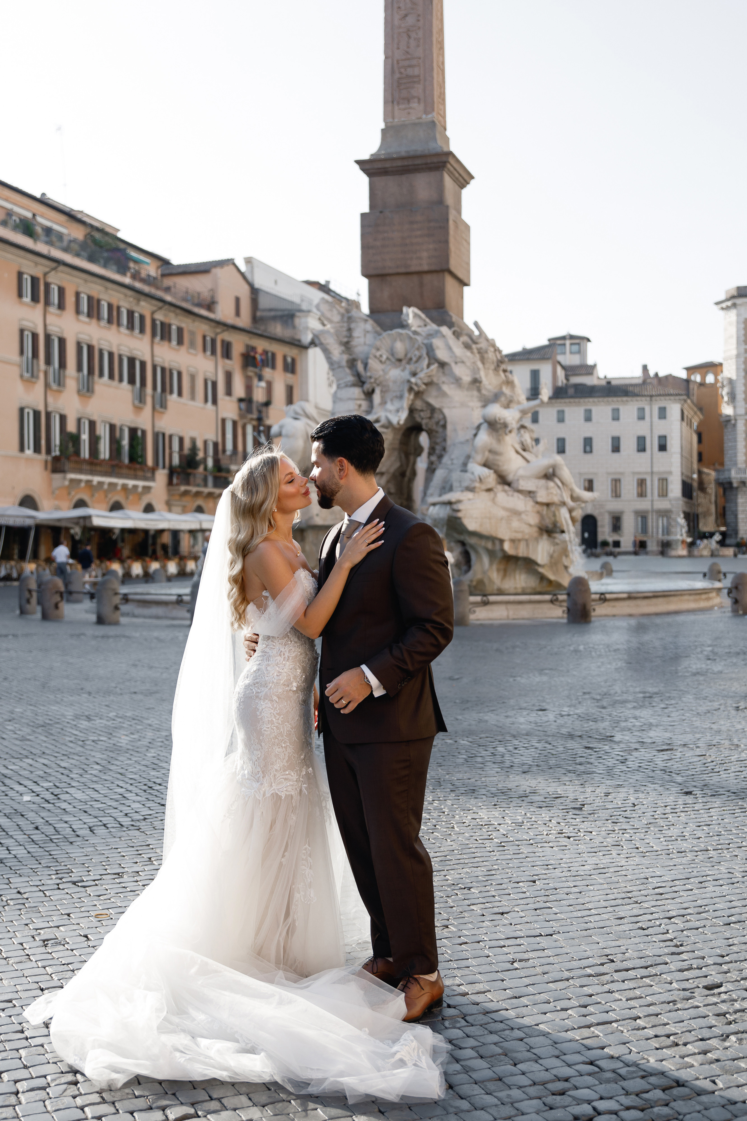 Wedding photographer in Rome. Wedding Photographer Rome Tuscany Como Sicily Puglia Amalfy Italy- Oksana Savenchuk