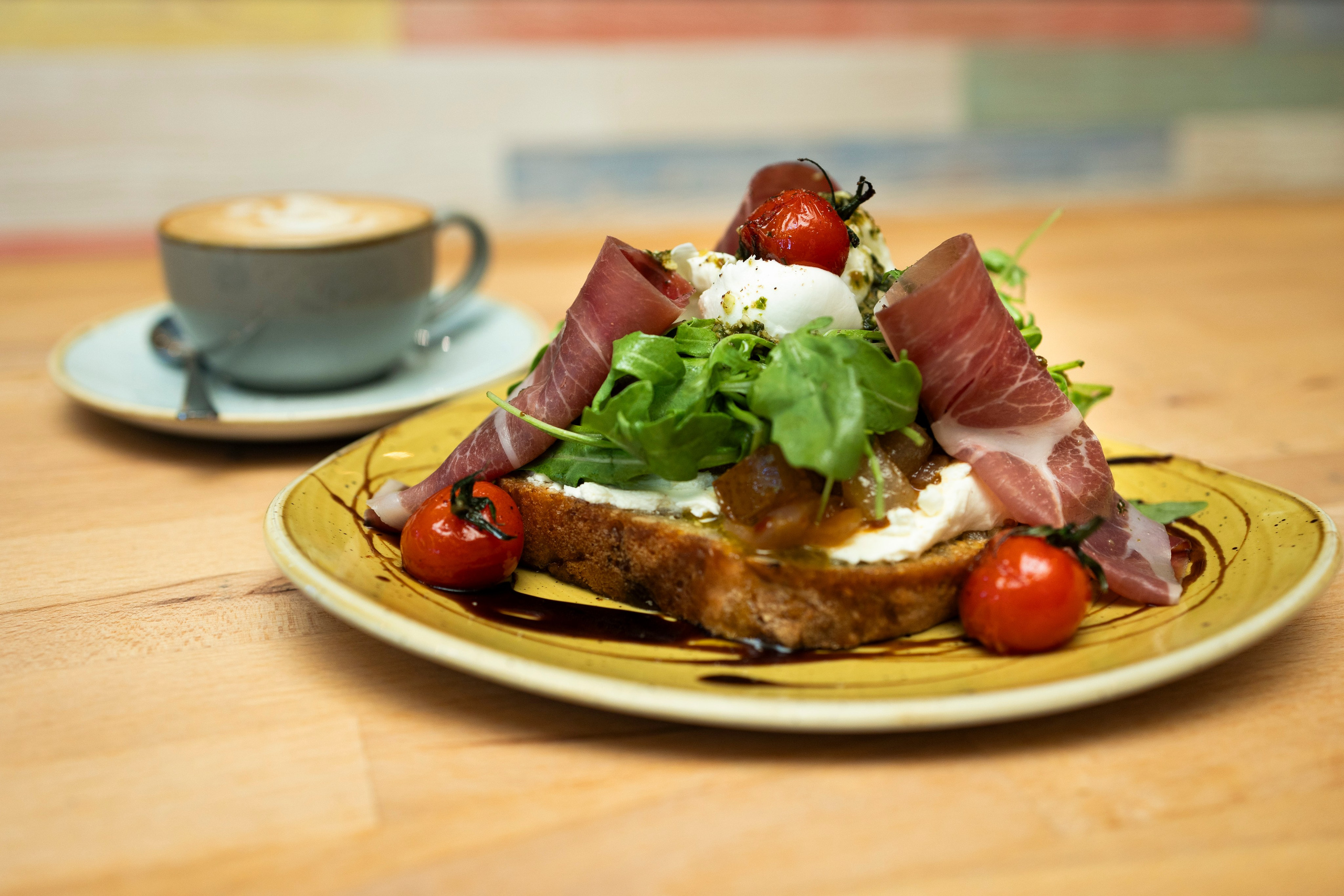 Cafe. Photographer in Munich