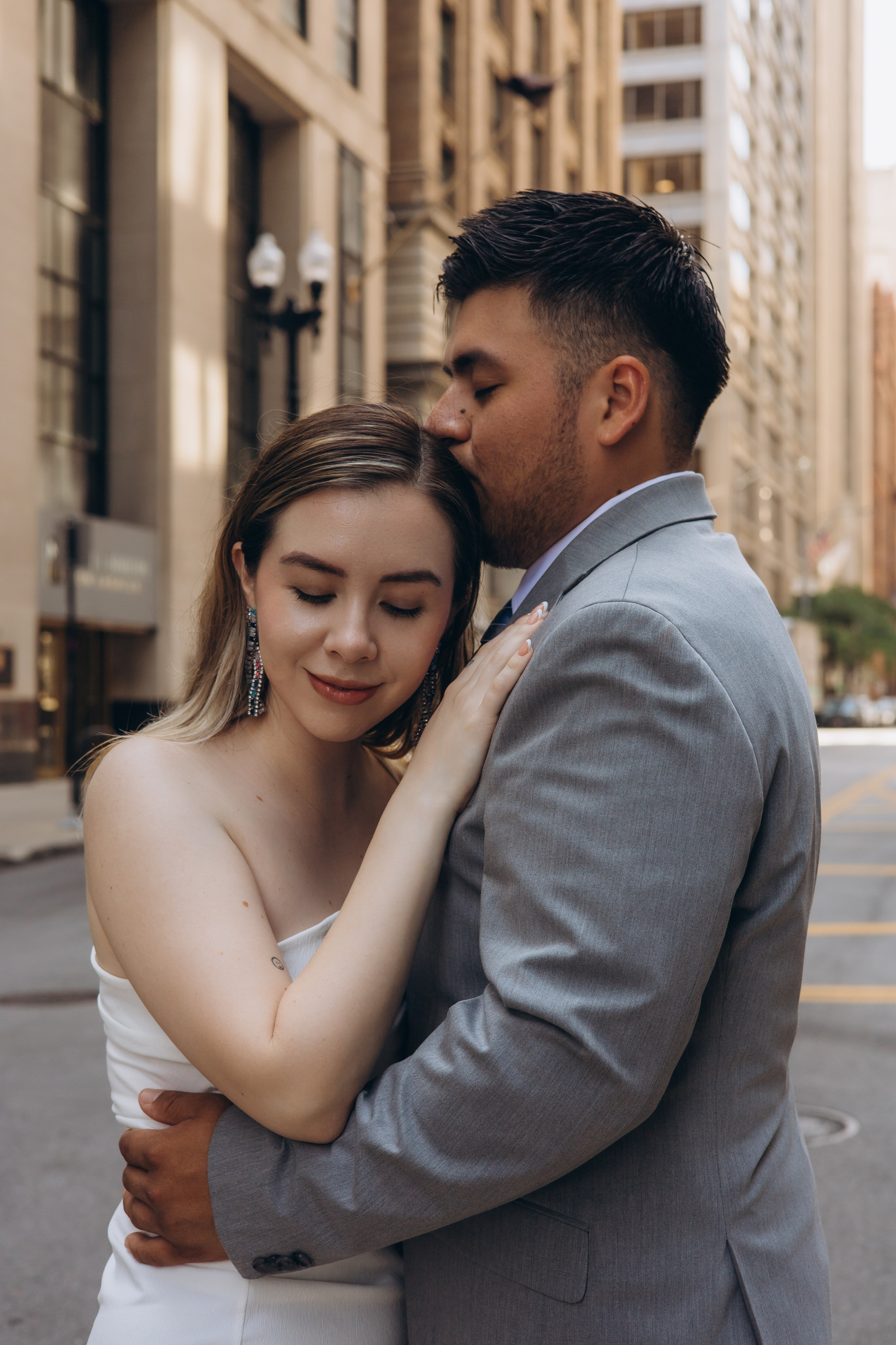 Couple enjoying outdoor portrait session in Chicago