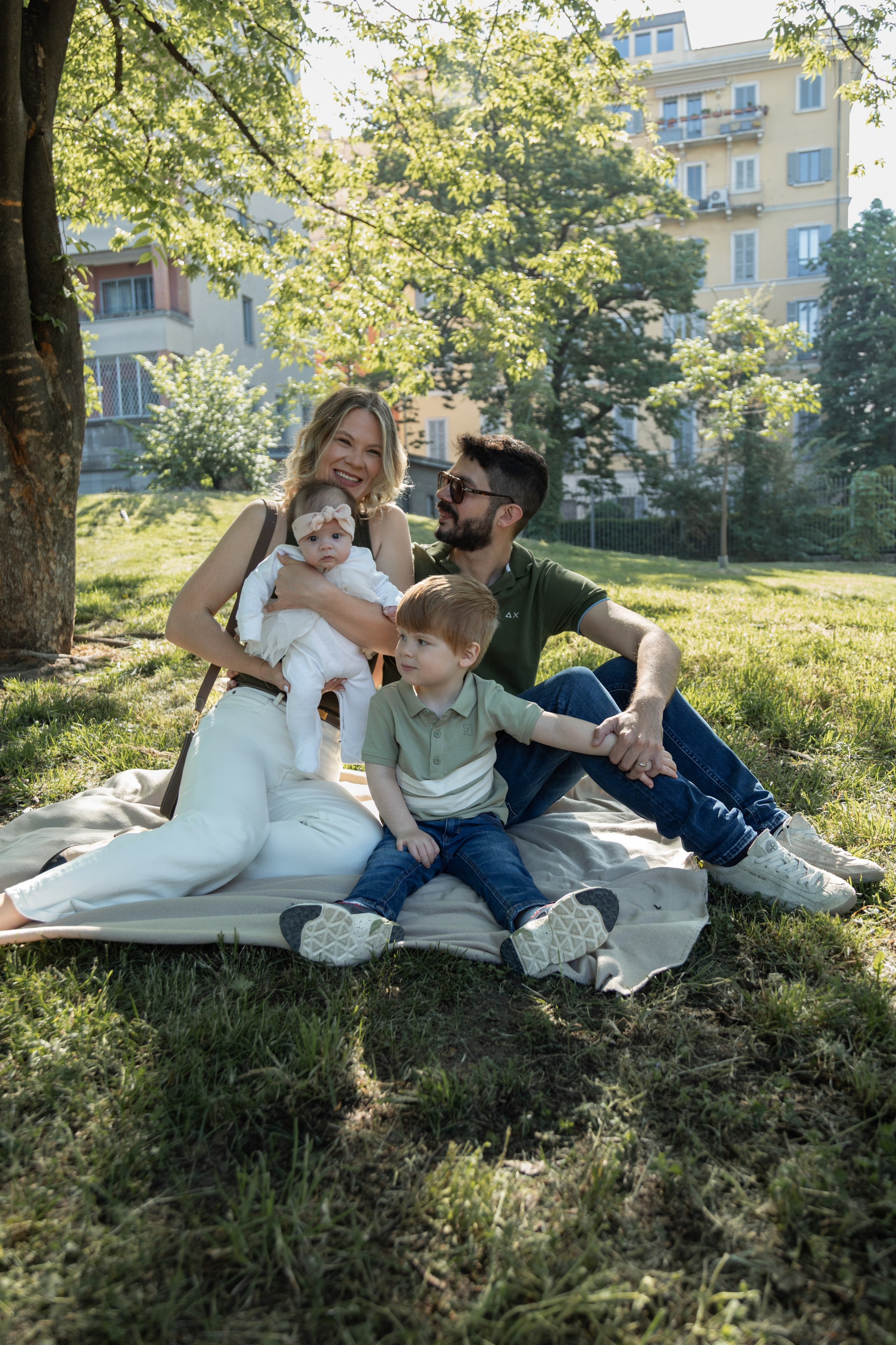 Kira and Family. Photographer in Milan |Mila Pro Photo