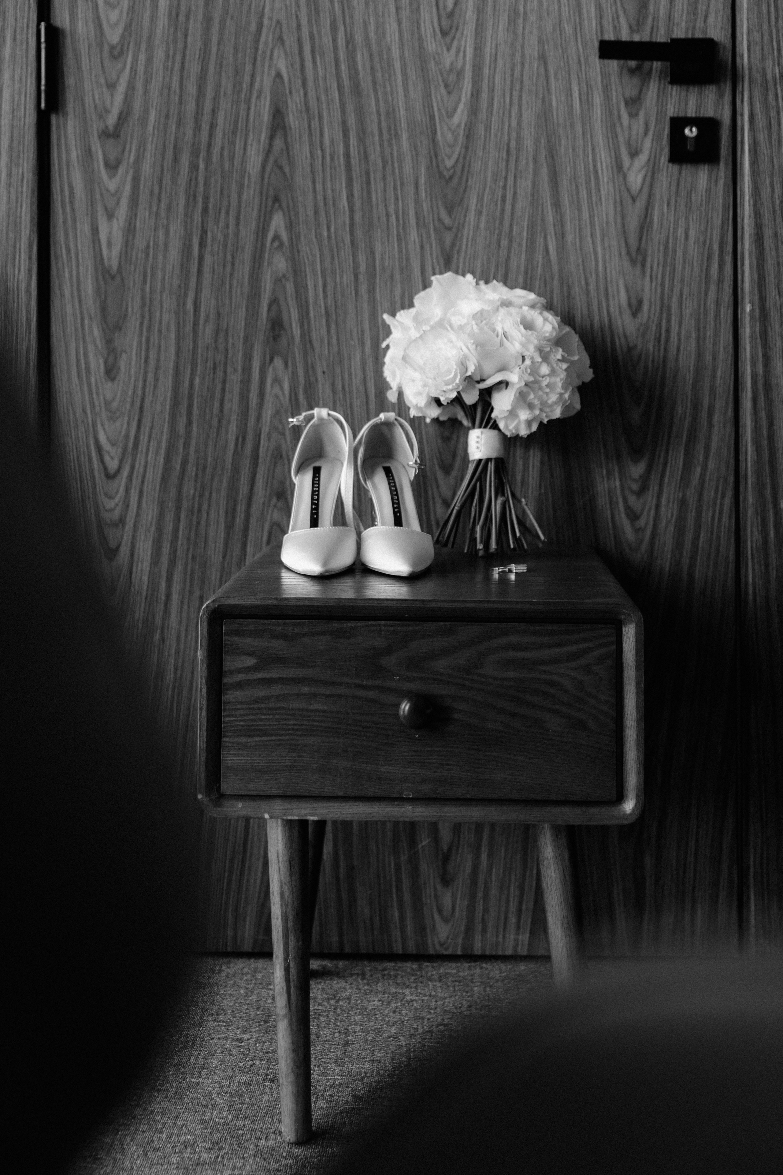 Thesakaya and Kevin. Photographer Anna Nazarenko