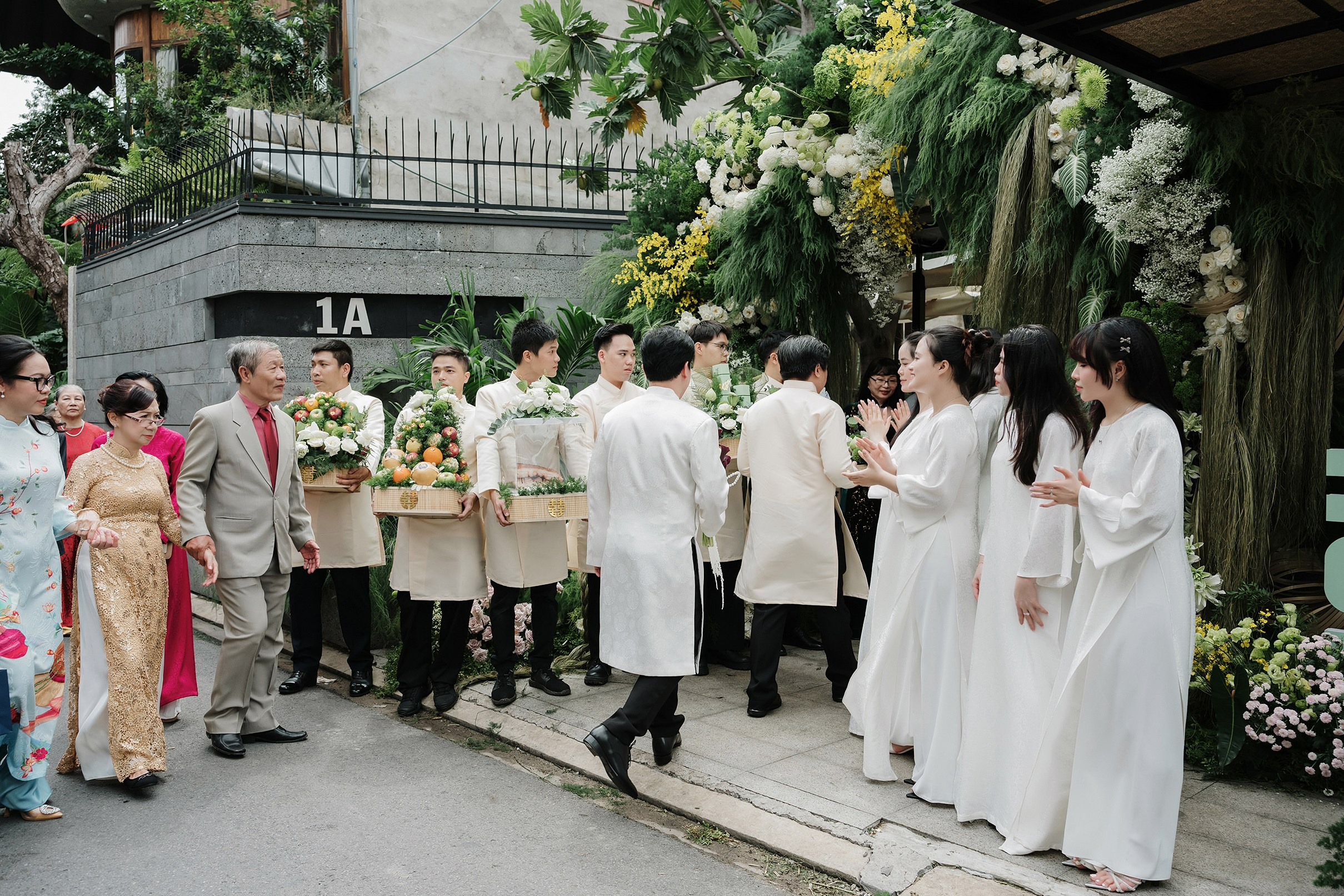 Engagement | NHI + LUAN & LINH + QUY. Saigon Wedding Present | Art Beyond Moments