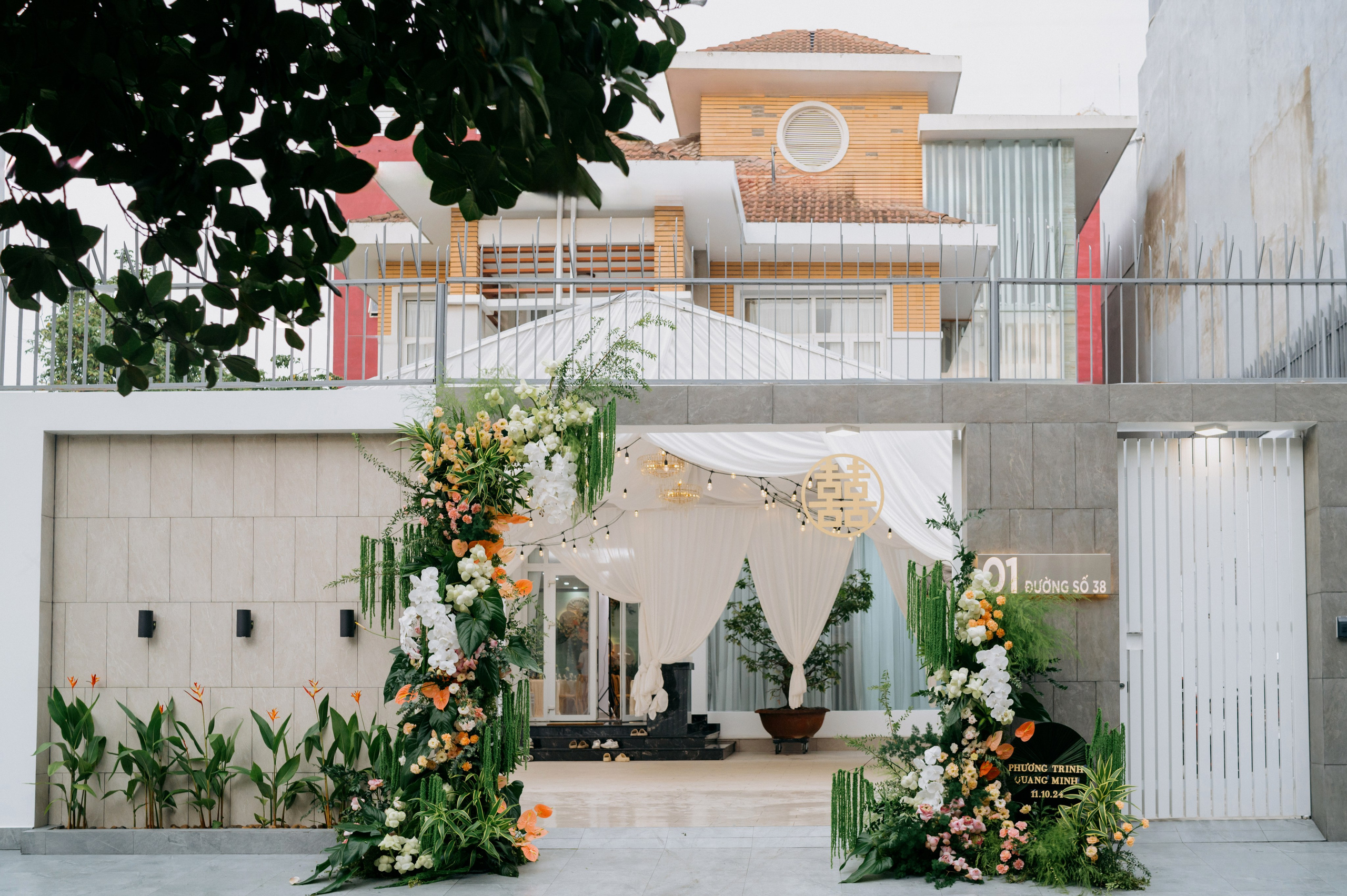 TRINH & MINH / Engagement 11.10.2024. Nhiếp ảnh gia đám cưới hàng đầu tại Thành Phố Hồ Chí Minh