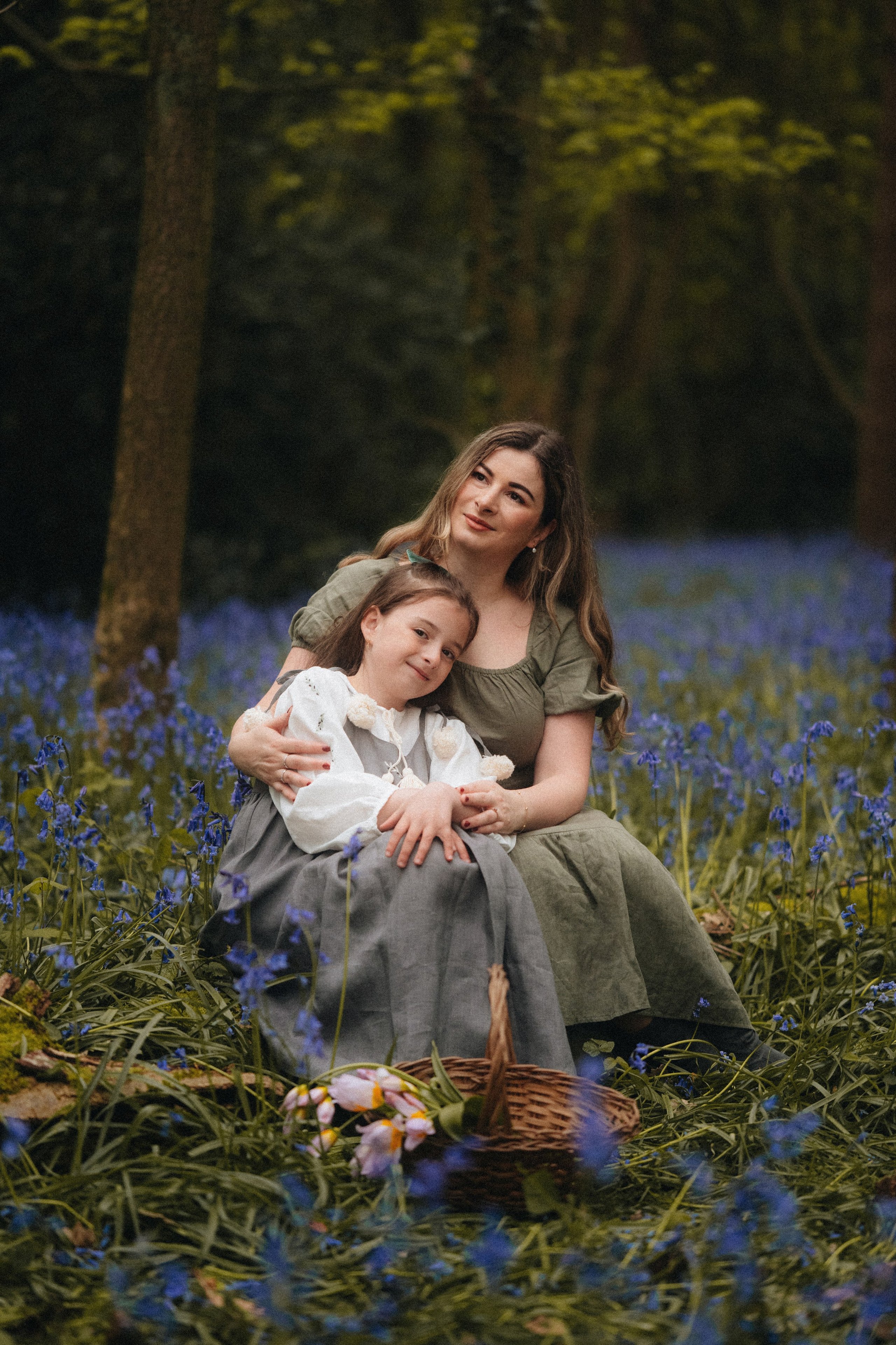 Bluebell family session. Tania Gandrabur, photographer in West Midlands, England