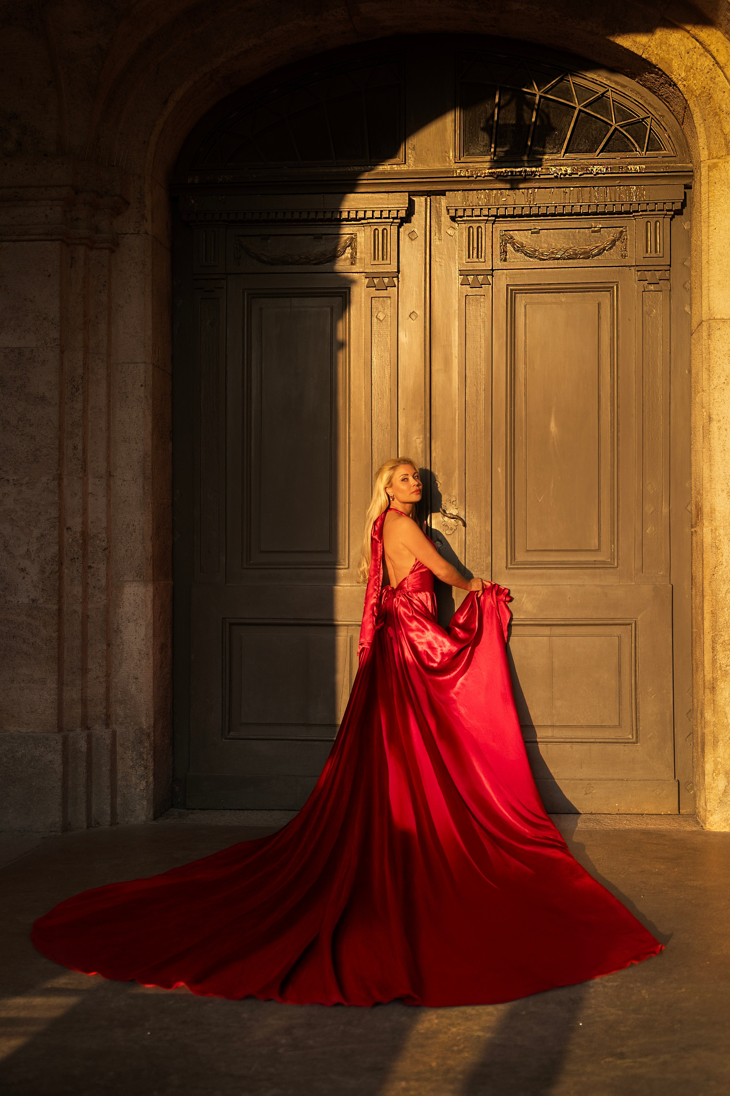 Long dresses shooting. Photographer in Munich