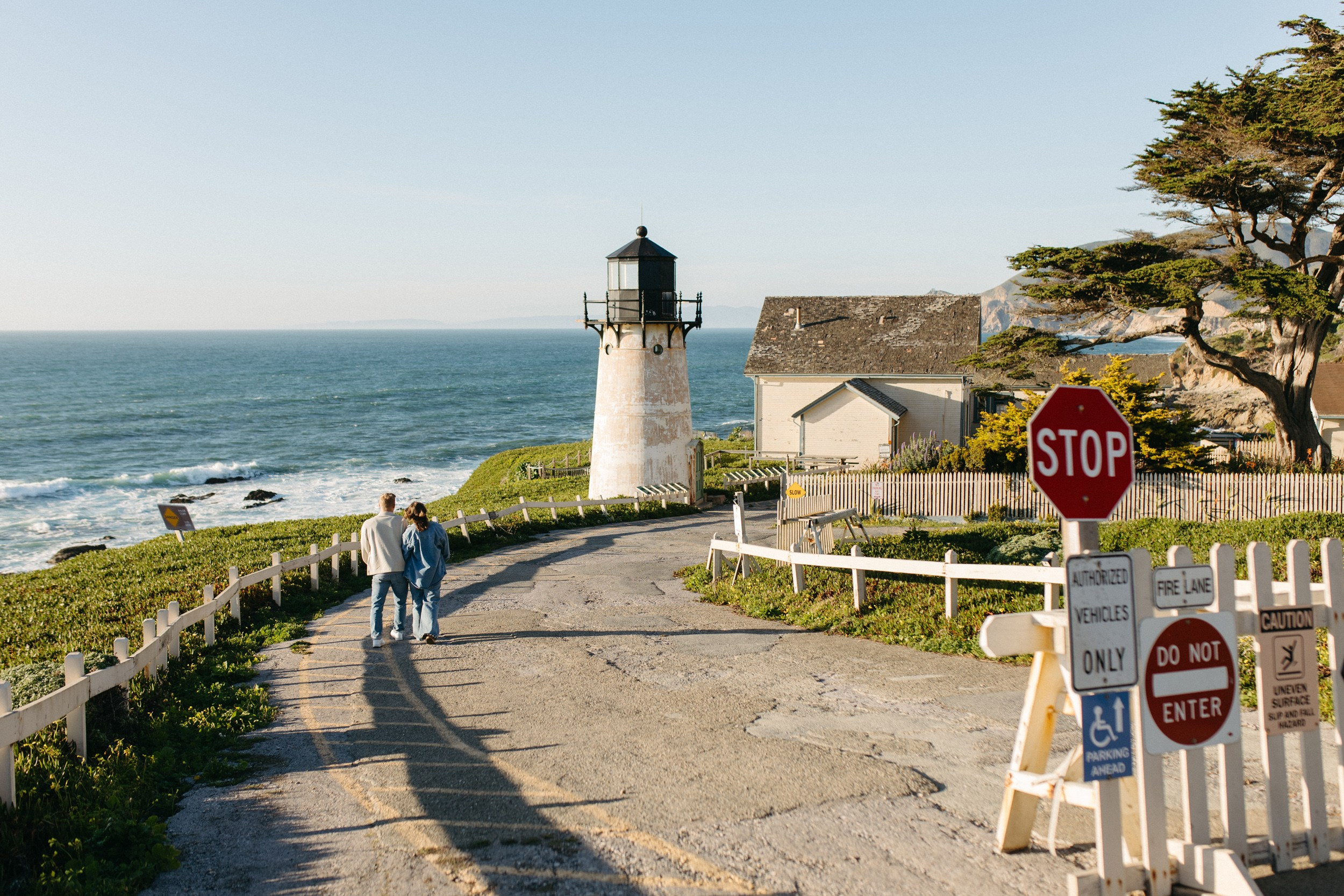 Lighthouse Maternity Photo Session. Maternity, newborn photographer in the Bay Area|Iryna Rakivnenko