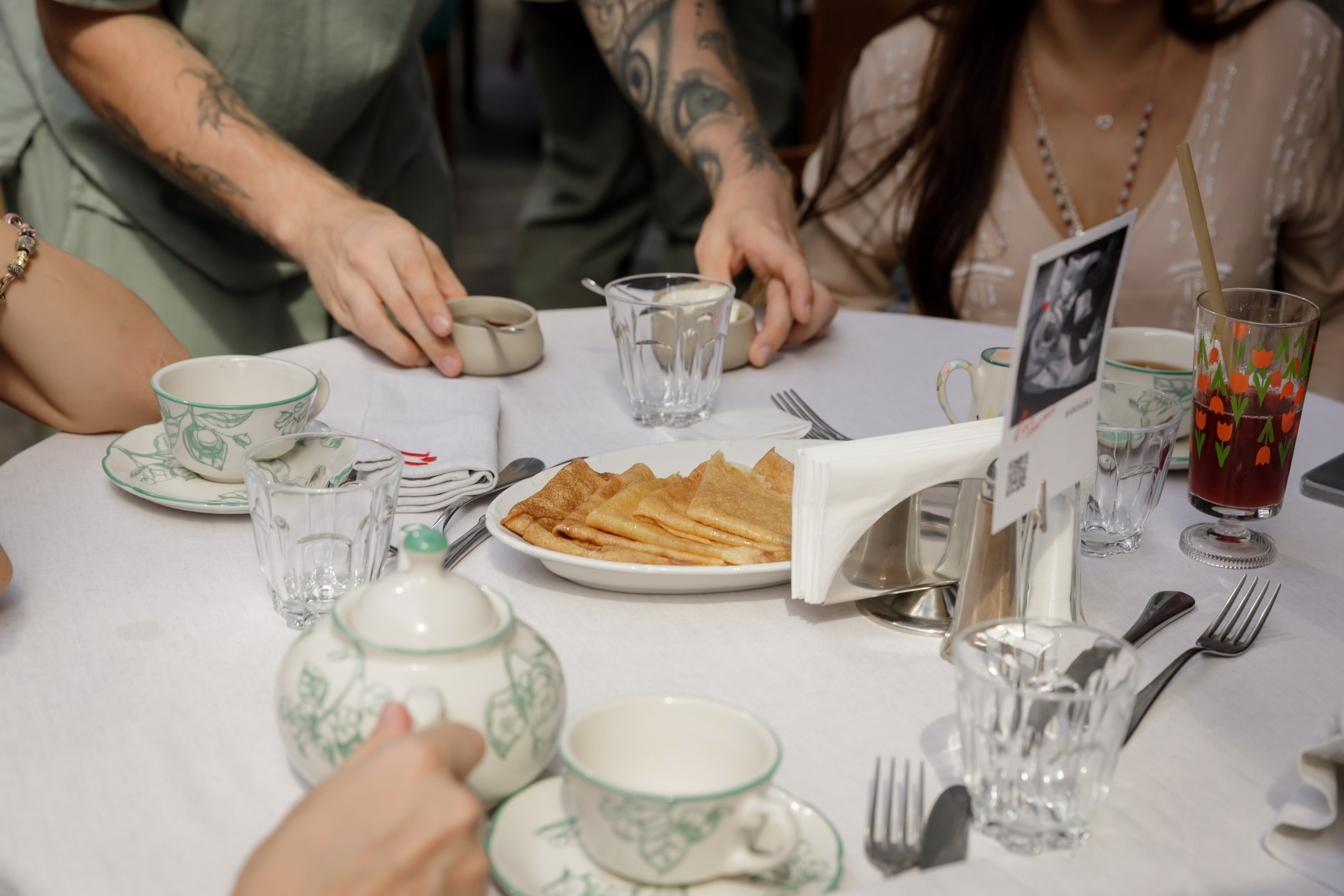 Maslenitsa at Babushka Restaurant, Dubai 2024. Photographer Anna Curly | Weddings and Events in Dubai