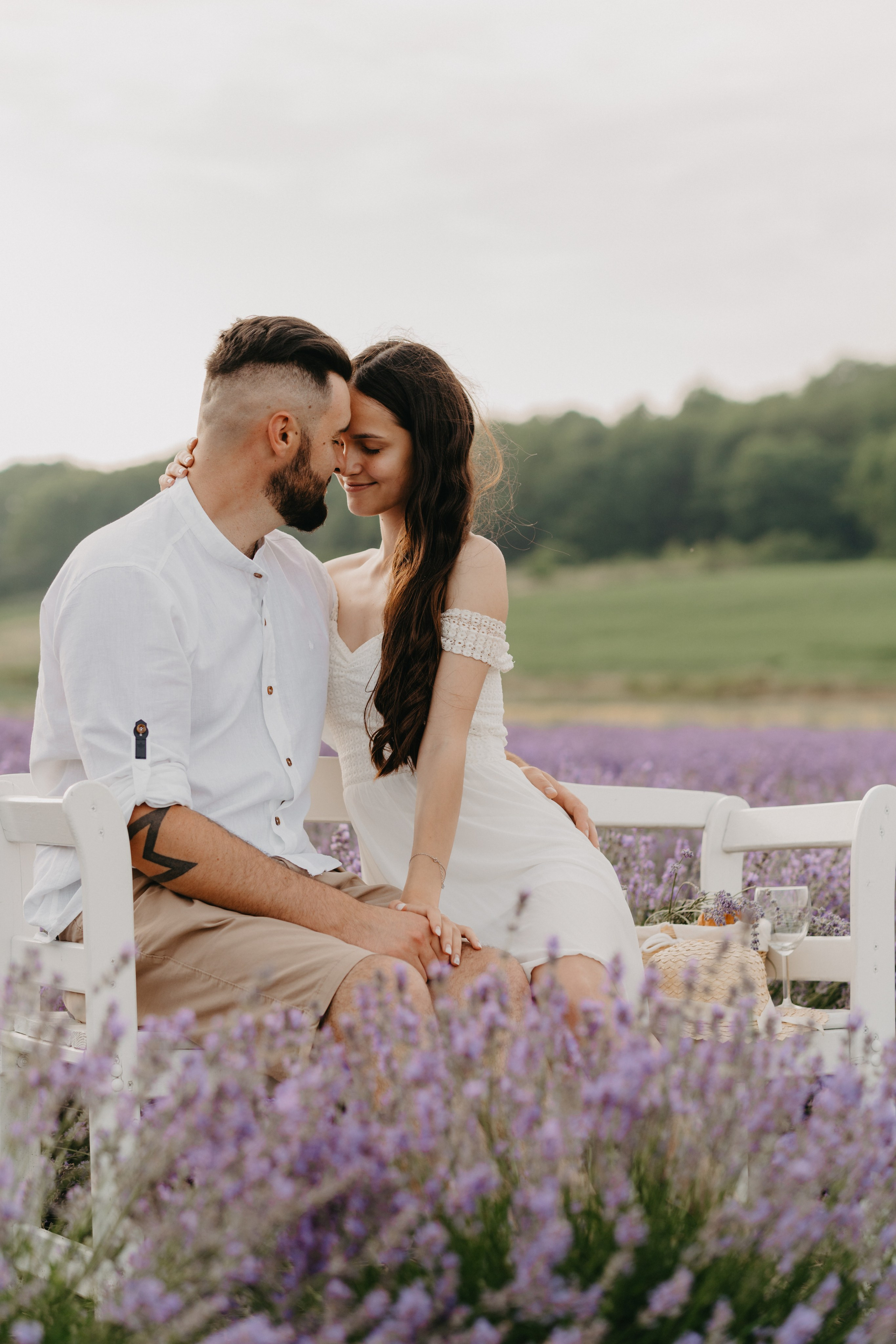 Hand in Hand. Fotograf Katowice – sesje indywidualne, rodzinne, ślubne