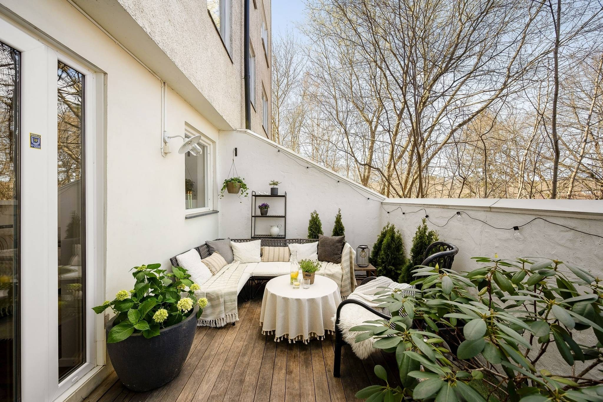 Studio i Bromma med uteplats. InHome Design Stockholm – Interiördesign och homestyling i Stockholm